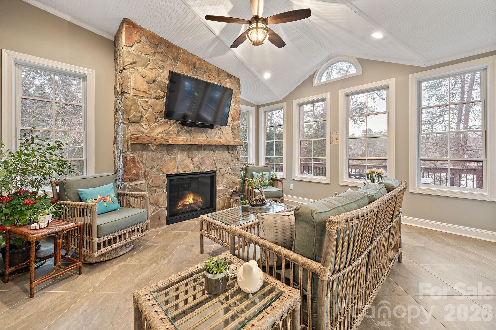 4685 Eagle Pointe Court — Denver