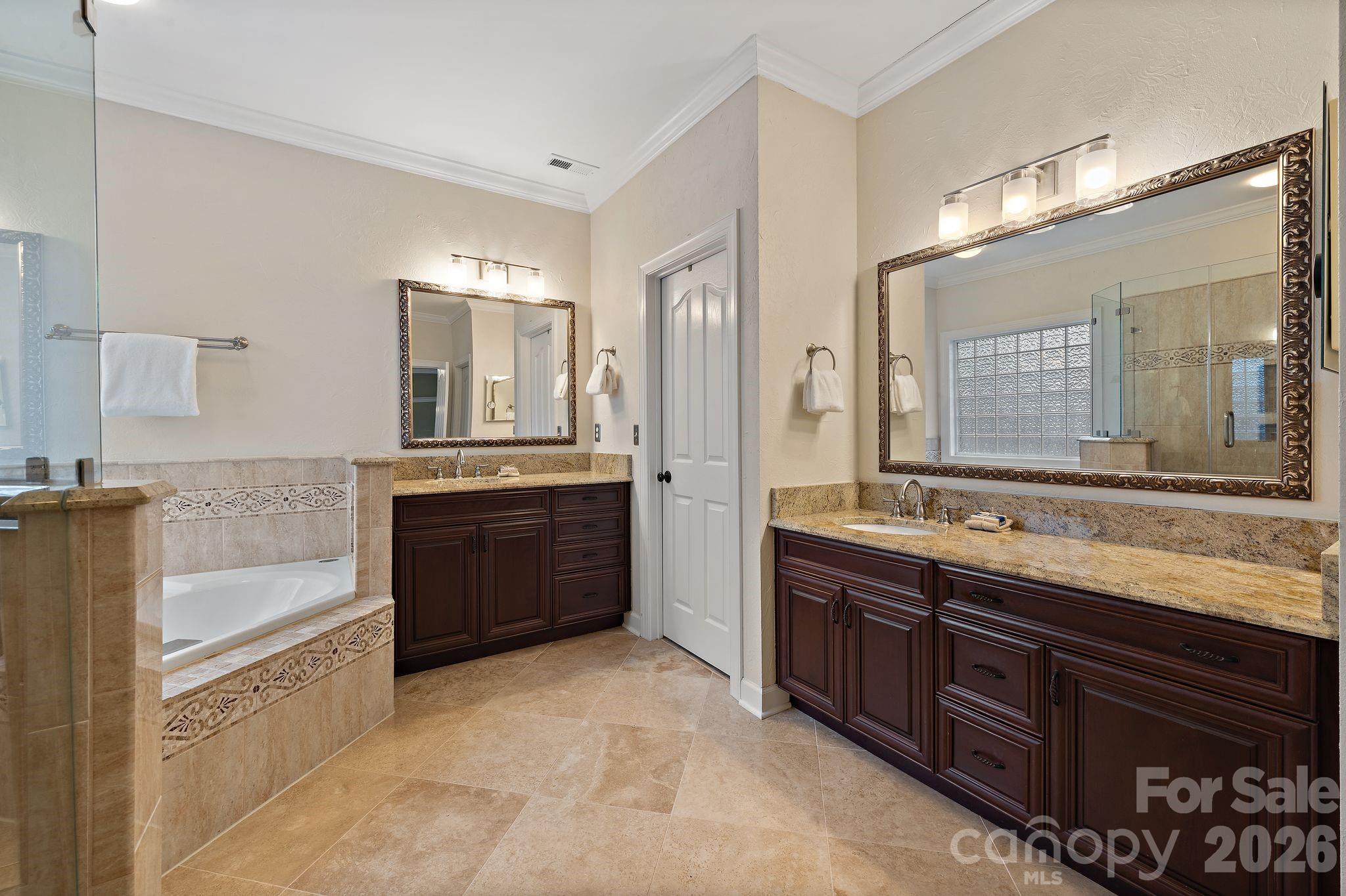 4685 Eagle Pointe Court — Denver