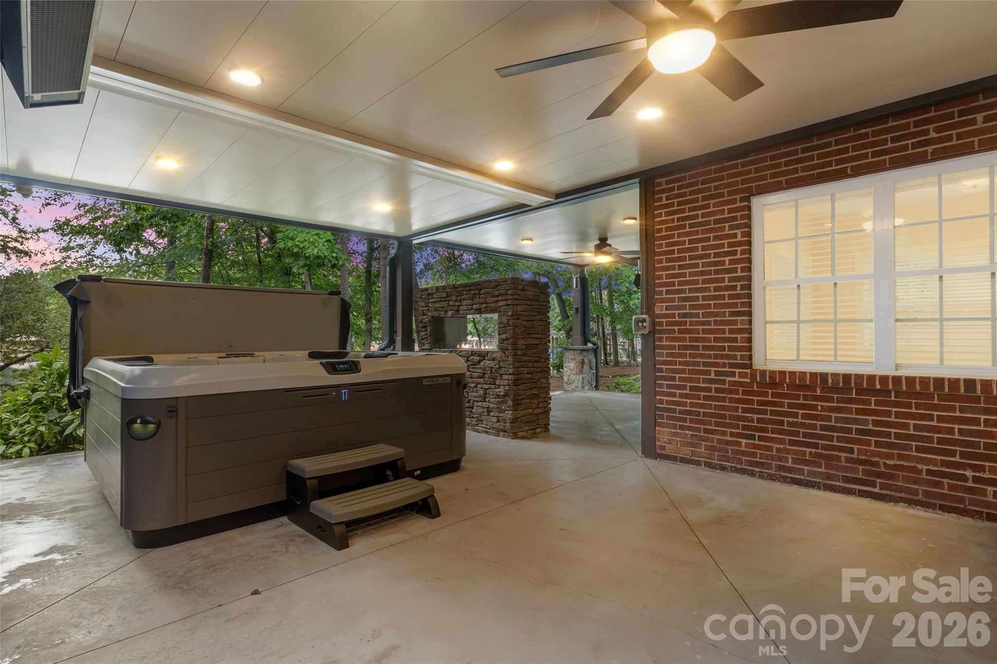 4685 Eagle Pointe Court — Denver