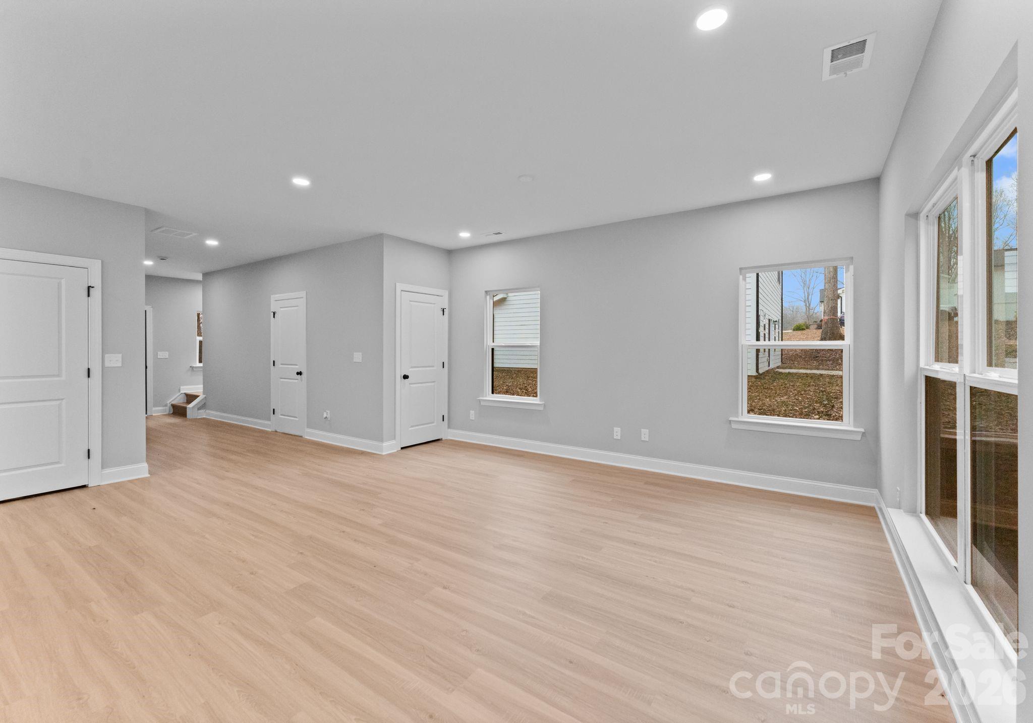 8823 Dogwood Drive — Charlotte