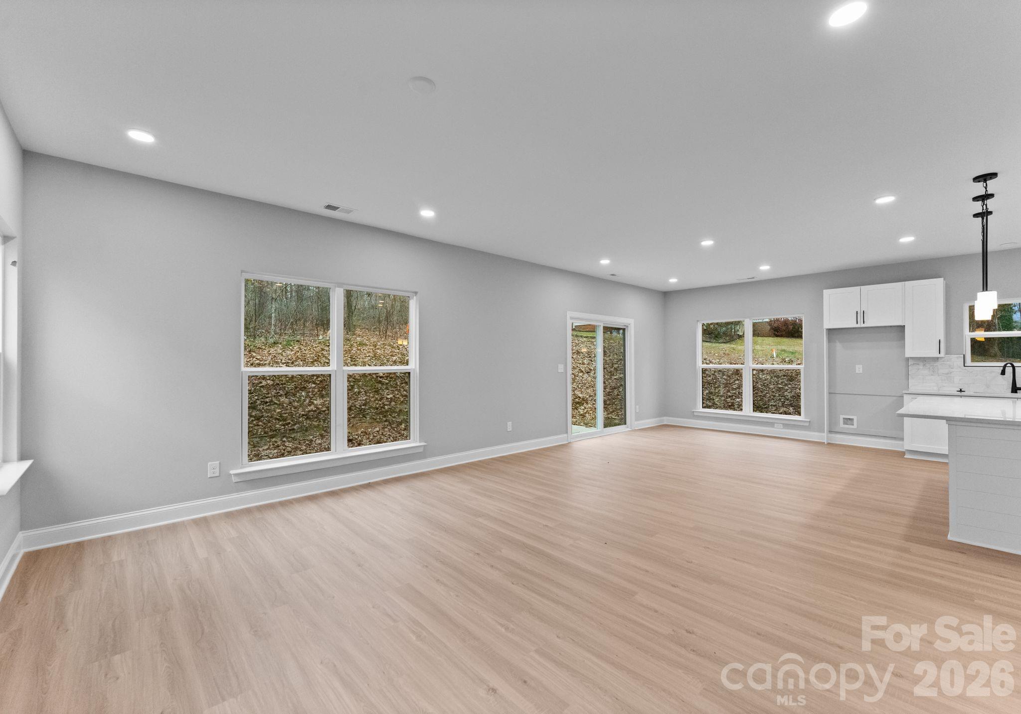 8823 Dogwood Drive — Charlotte