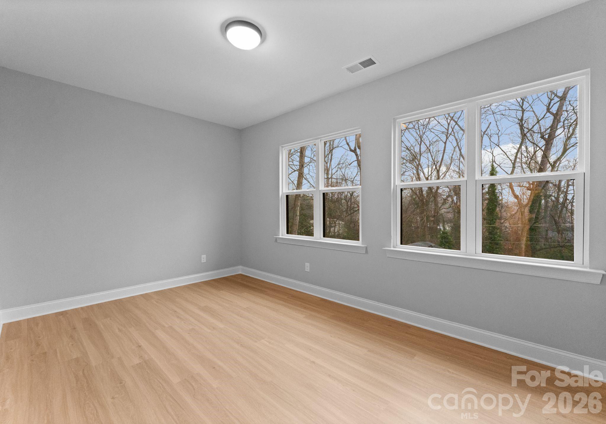 8823 Dogwood Drive — Charlotte