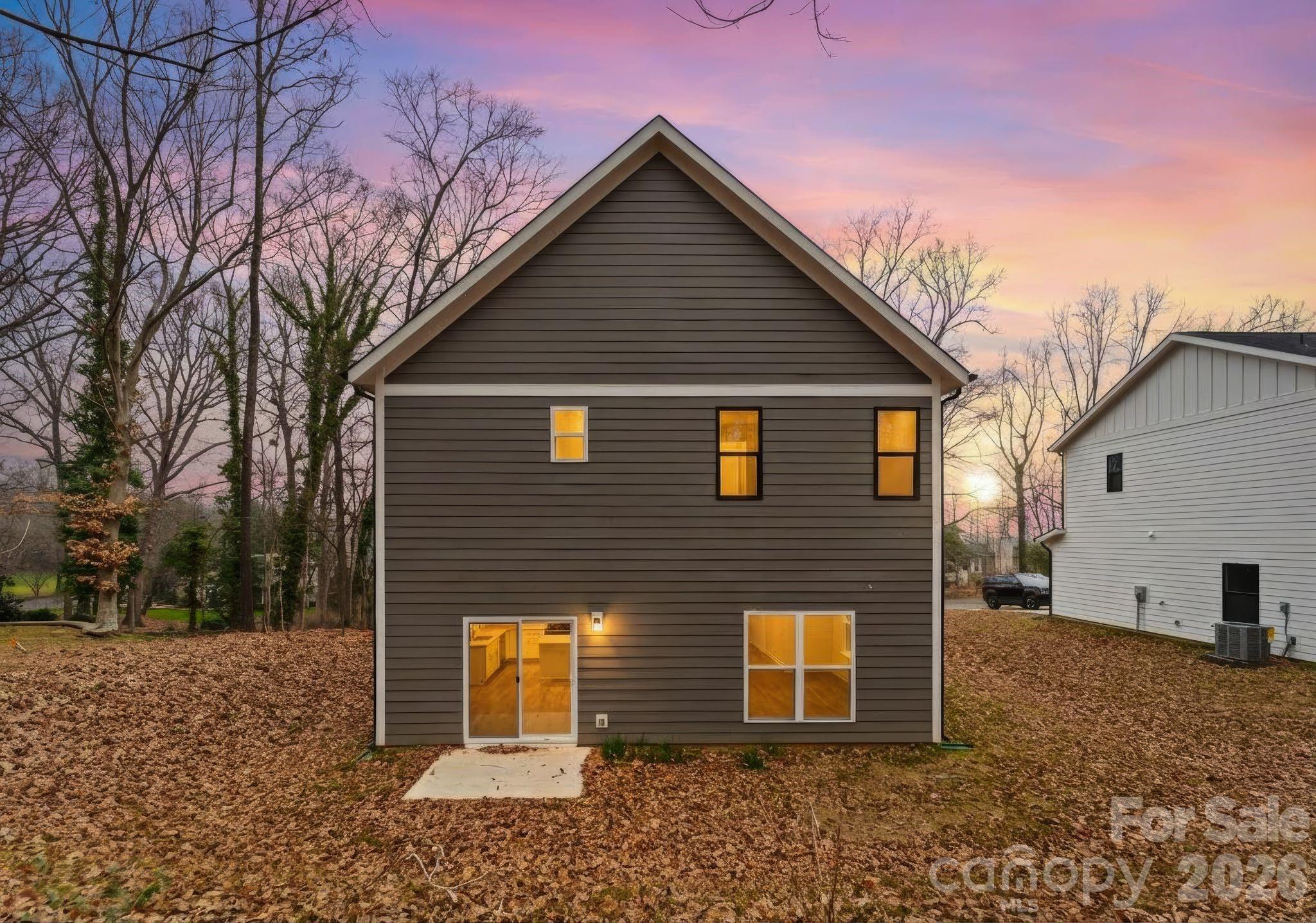 8823 Dogwood Drive — Charlotte