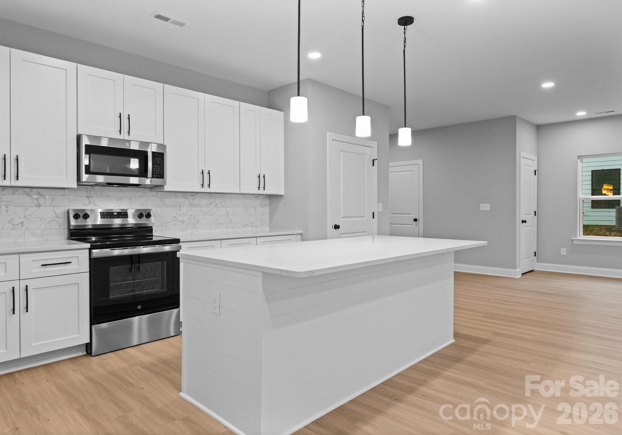 8823 Dogwood Drive — Charlotte