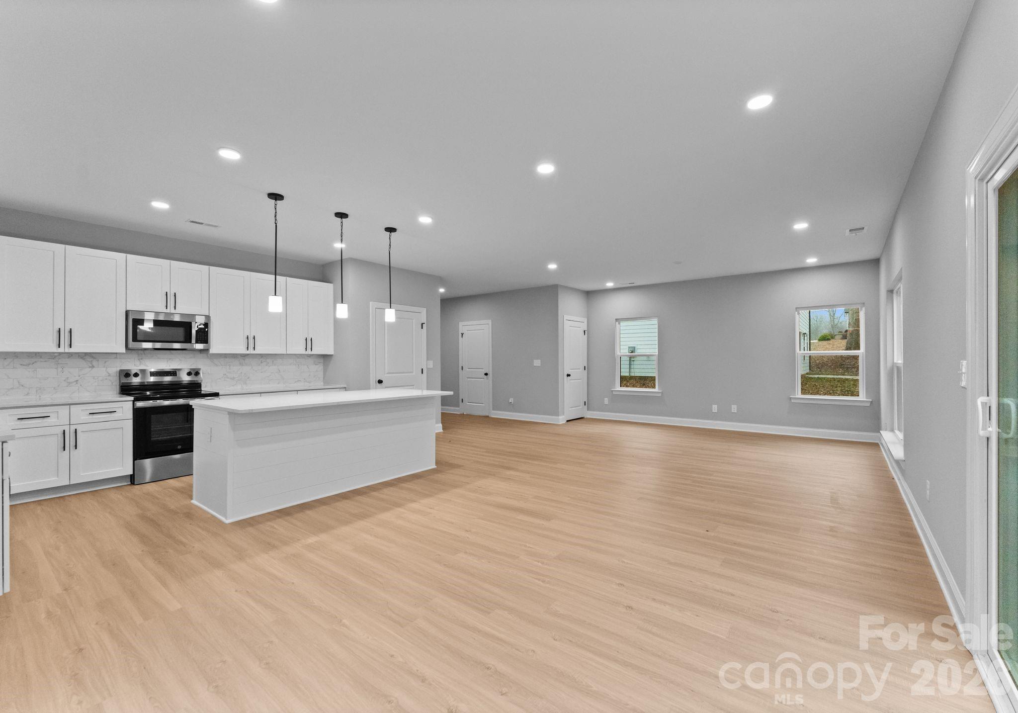 8823 Dogwood Drive — Charlotte