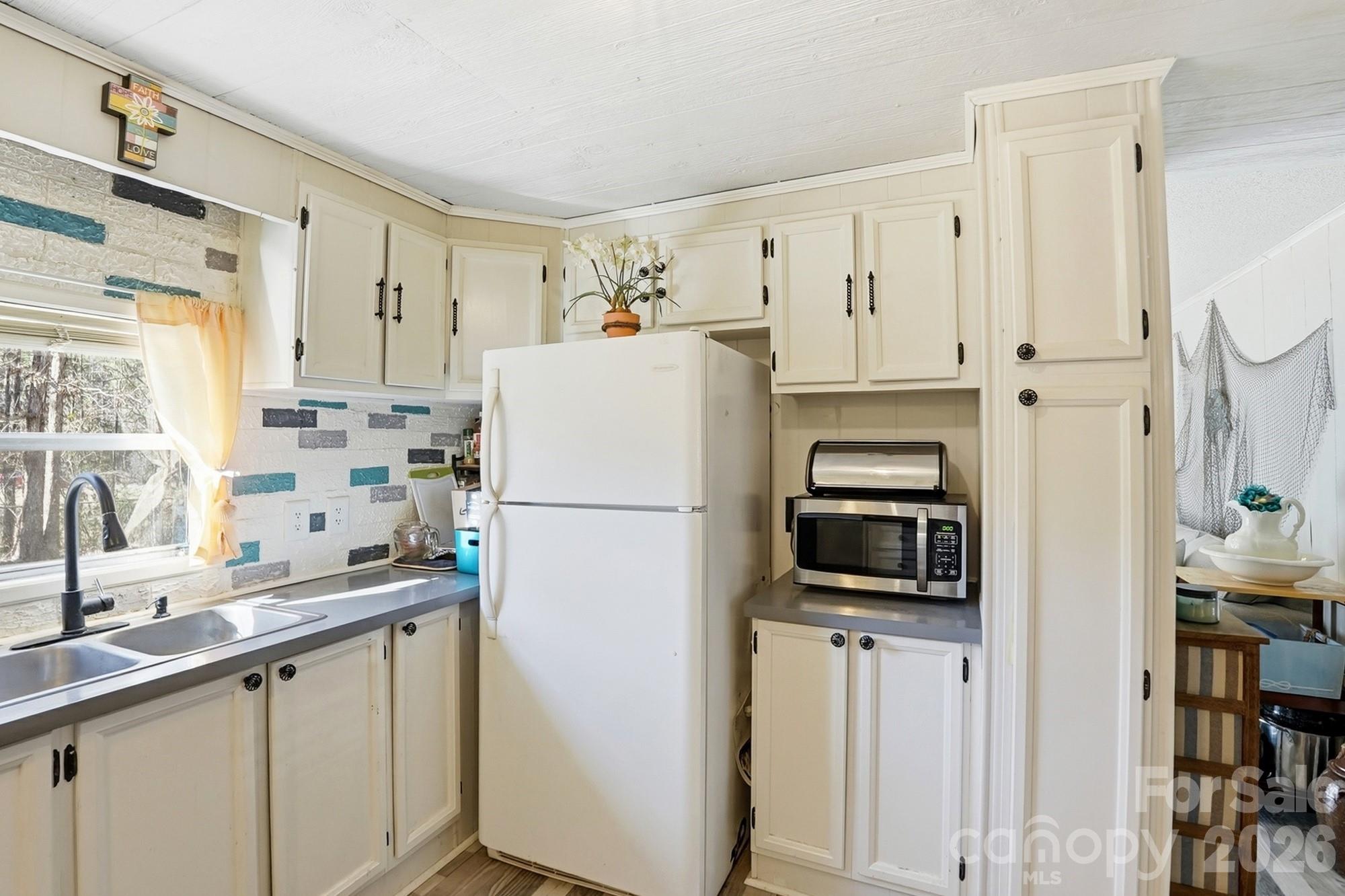 343 Carr Road — Dallas