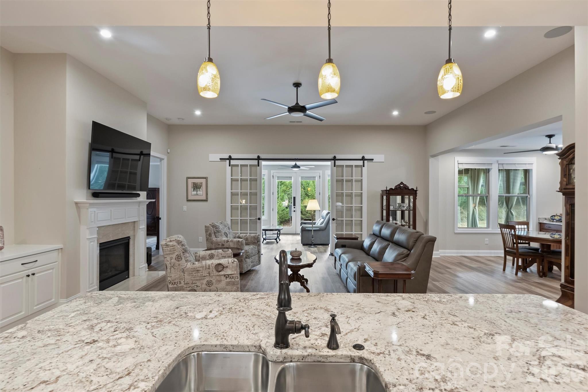 9610 Cresswind Boulevard — Charlotte