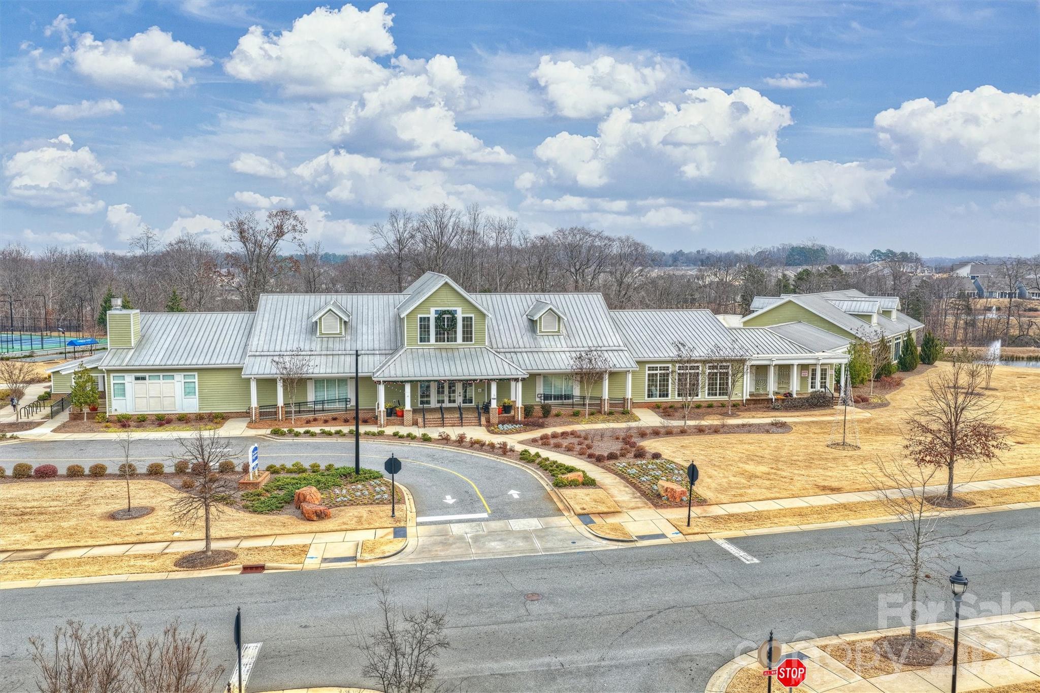 9610 Cresswind Boulevard — Charlotte