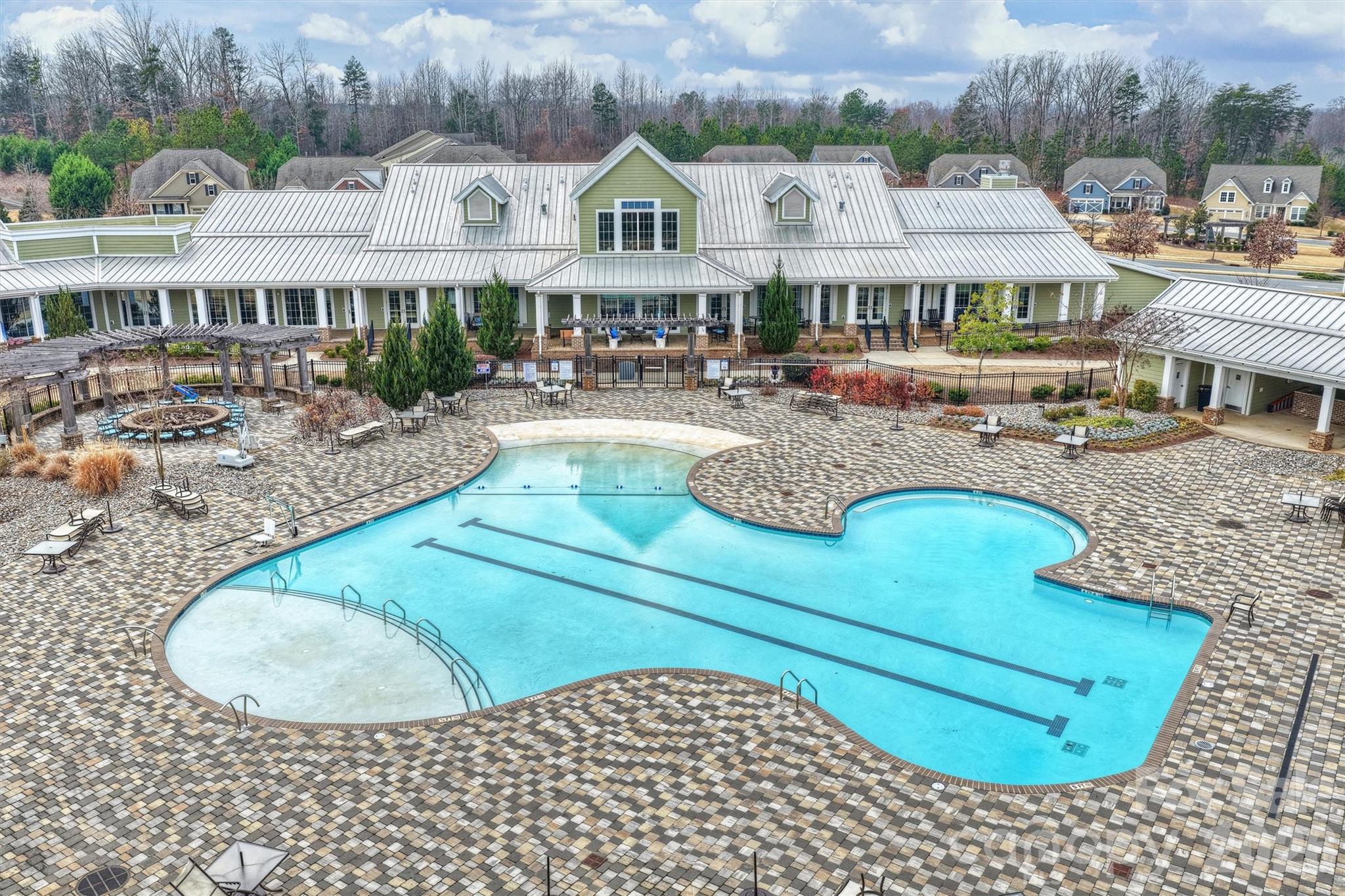 9610 Cresswind Boulevard — Charlotte