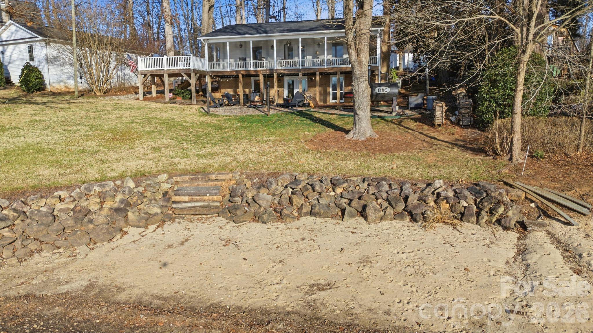 122 Lily Pad Loop — Troutman