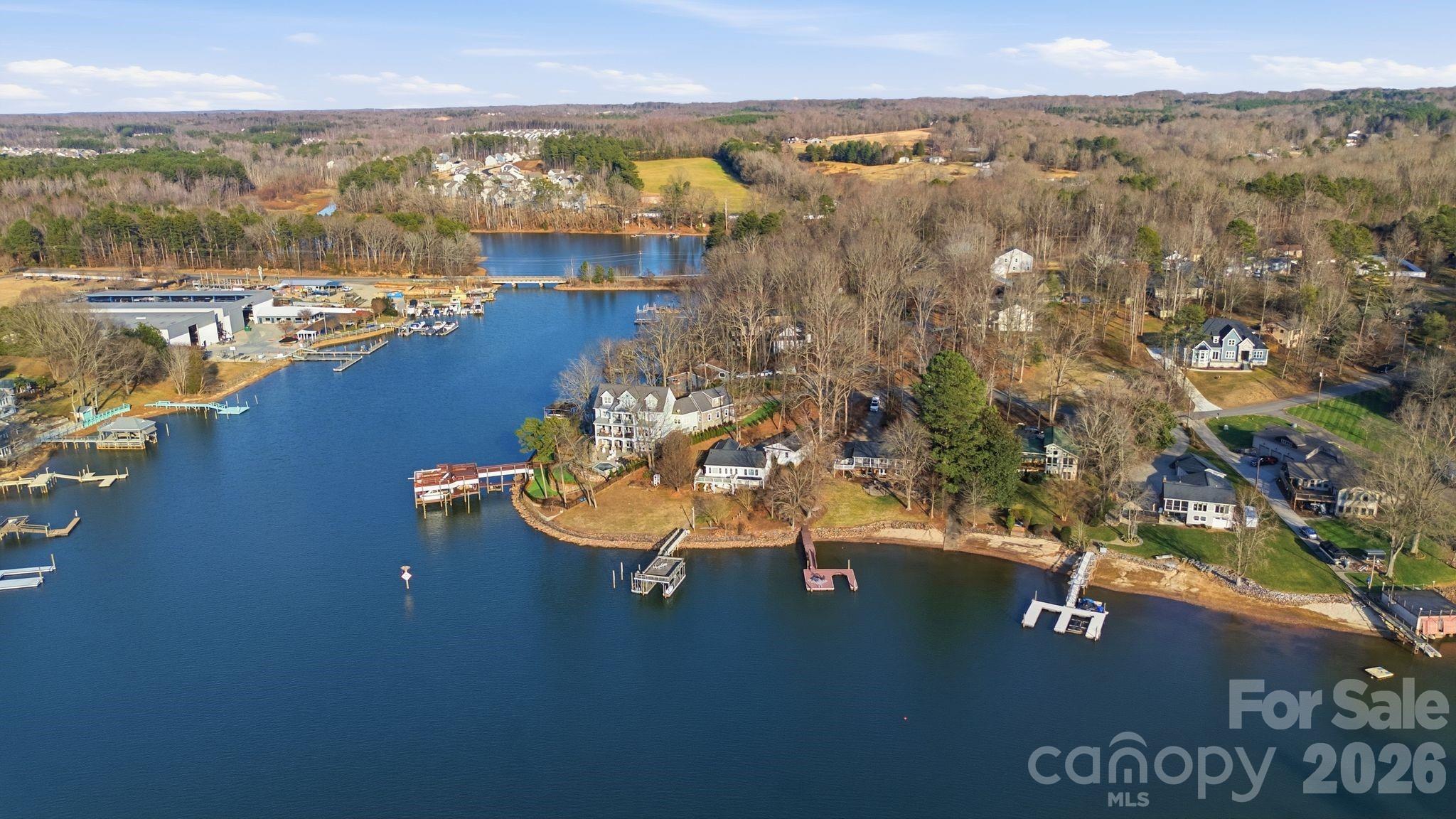 122 Lily Pad Loop — Troutman