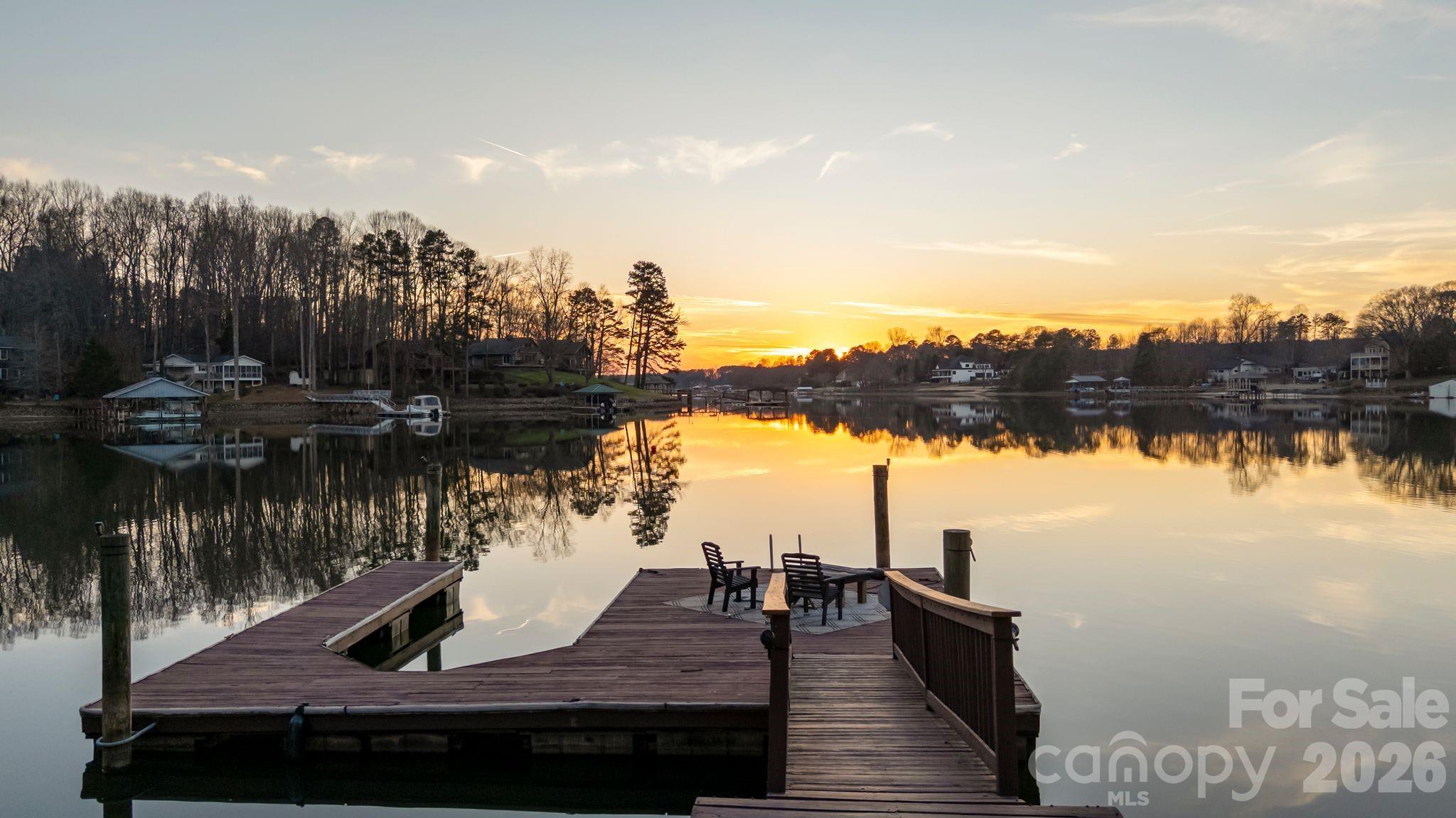122 Lily Pad Loop — Troutman