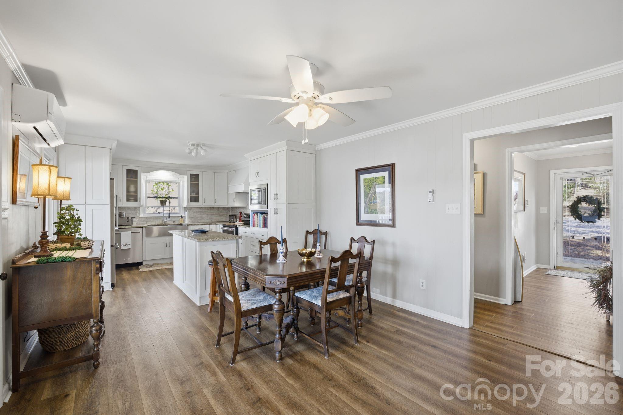 122 Lily Pad Loop — Troutman