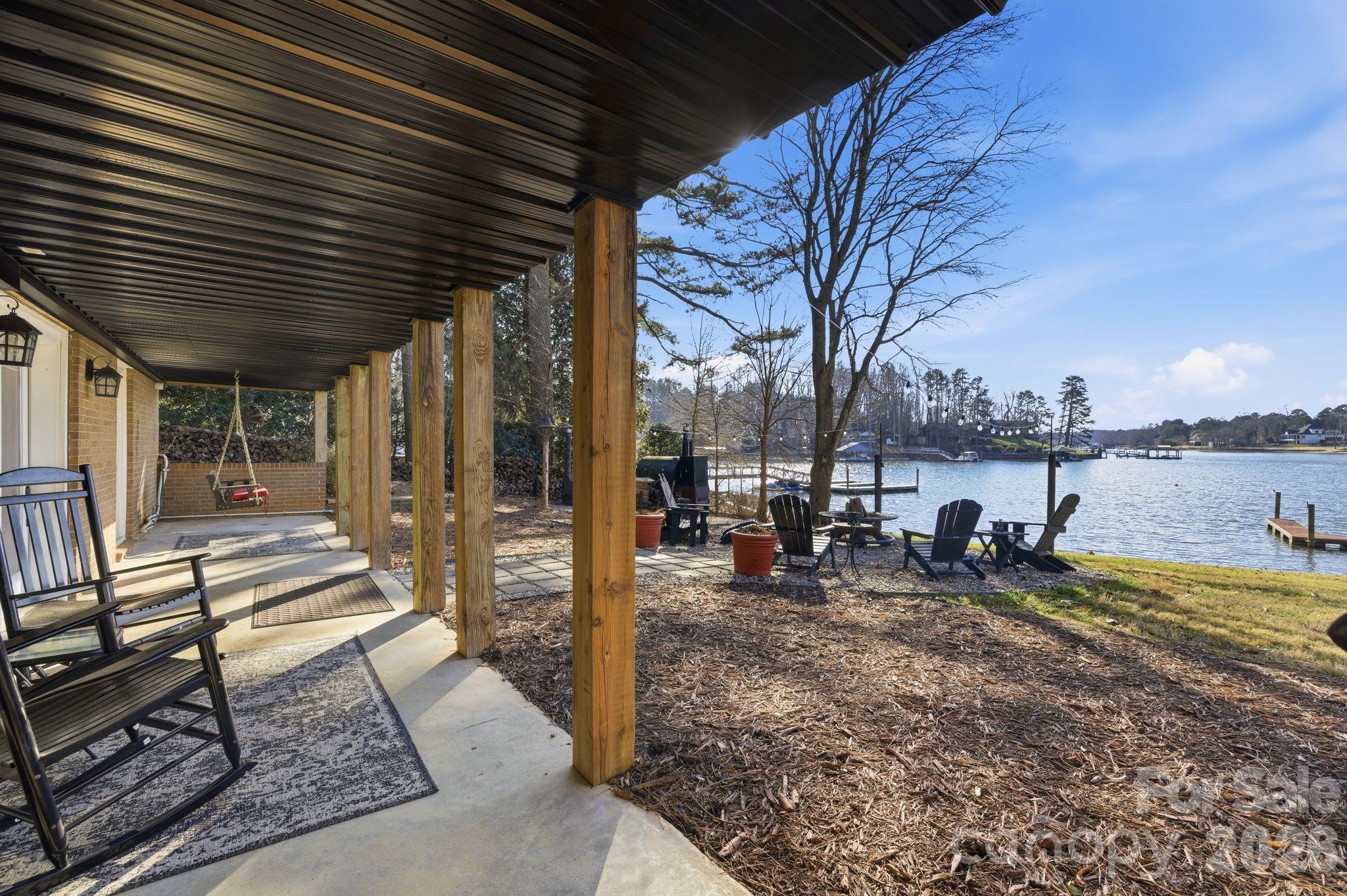 122 Lily Pad Loop — Troutman