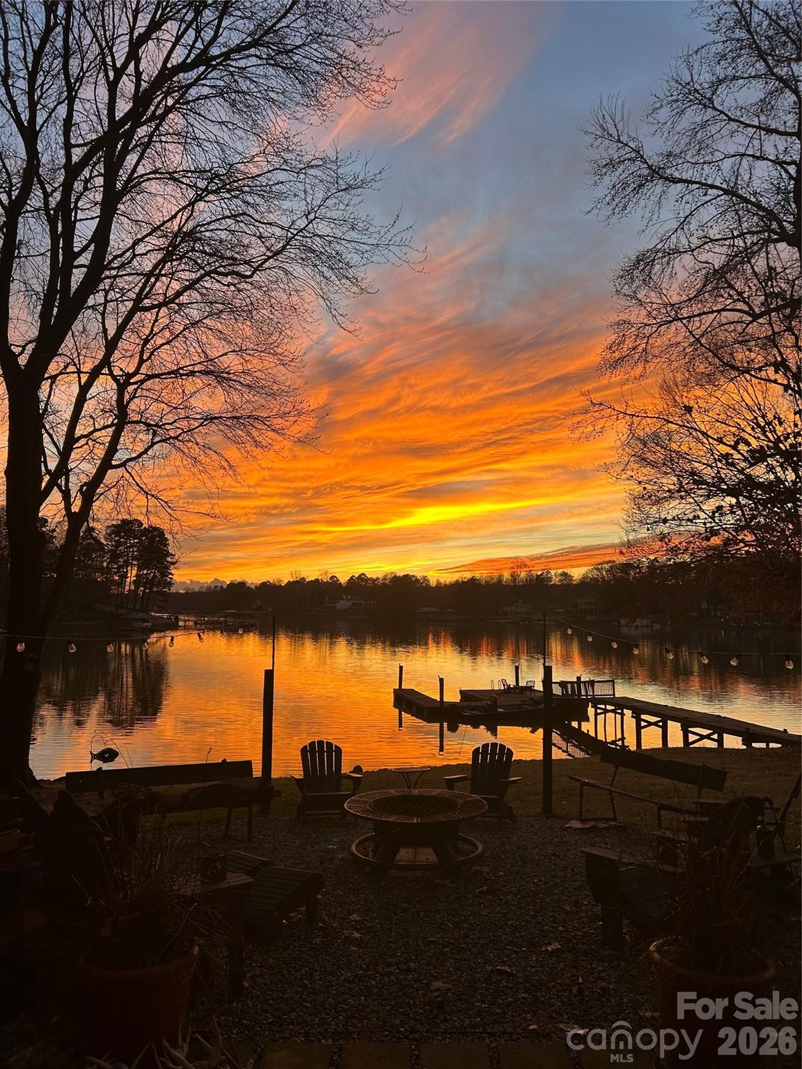 122 Lily Pad Loop — Troutman