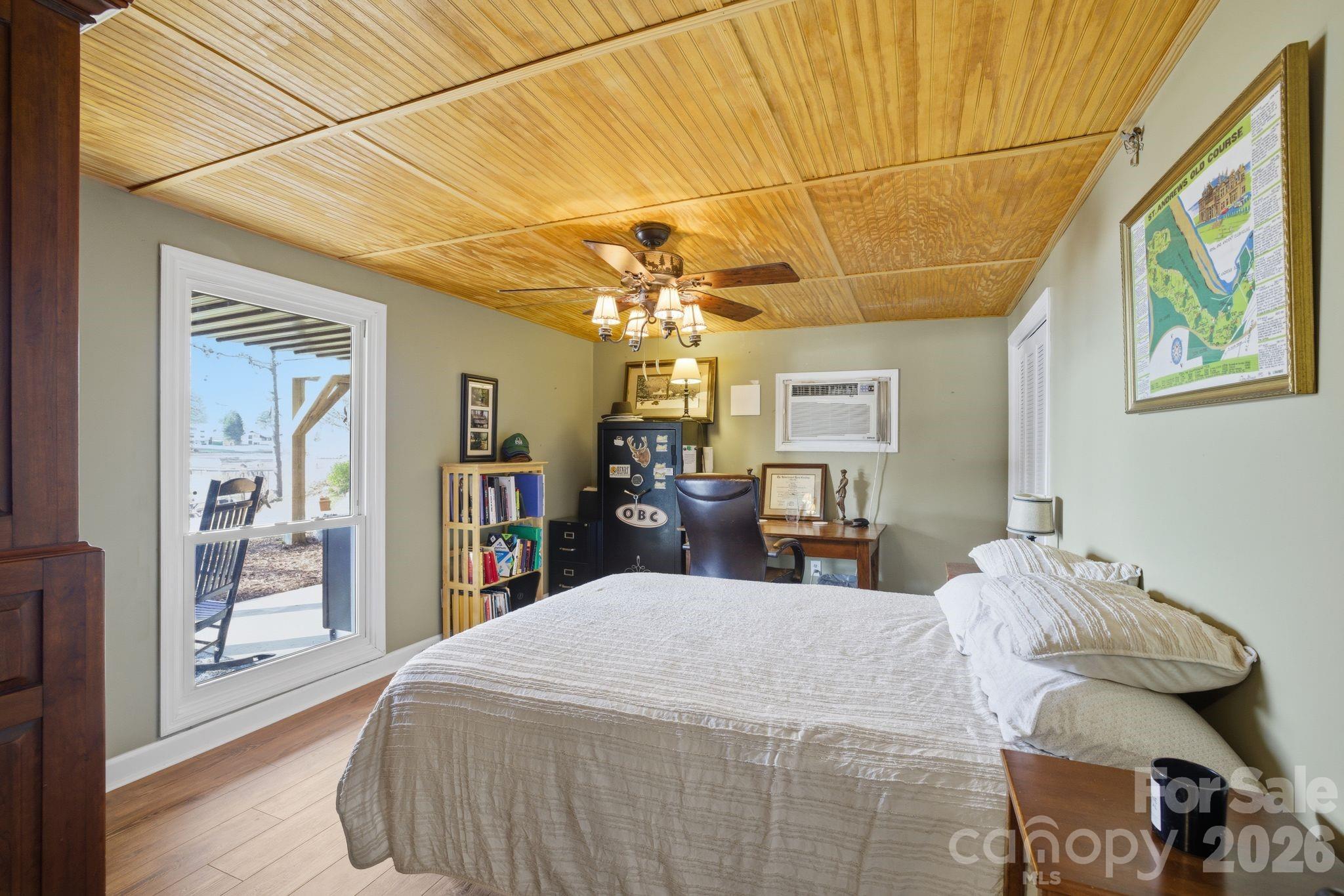 122 Lily Pad Loop — Troutman