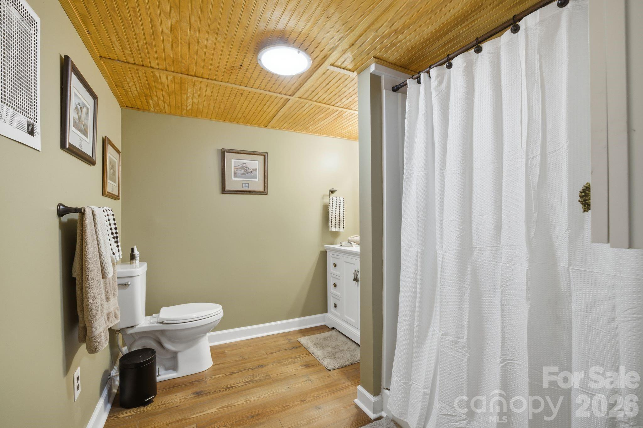 122 Lily Pad Loop — Troutman