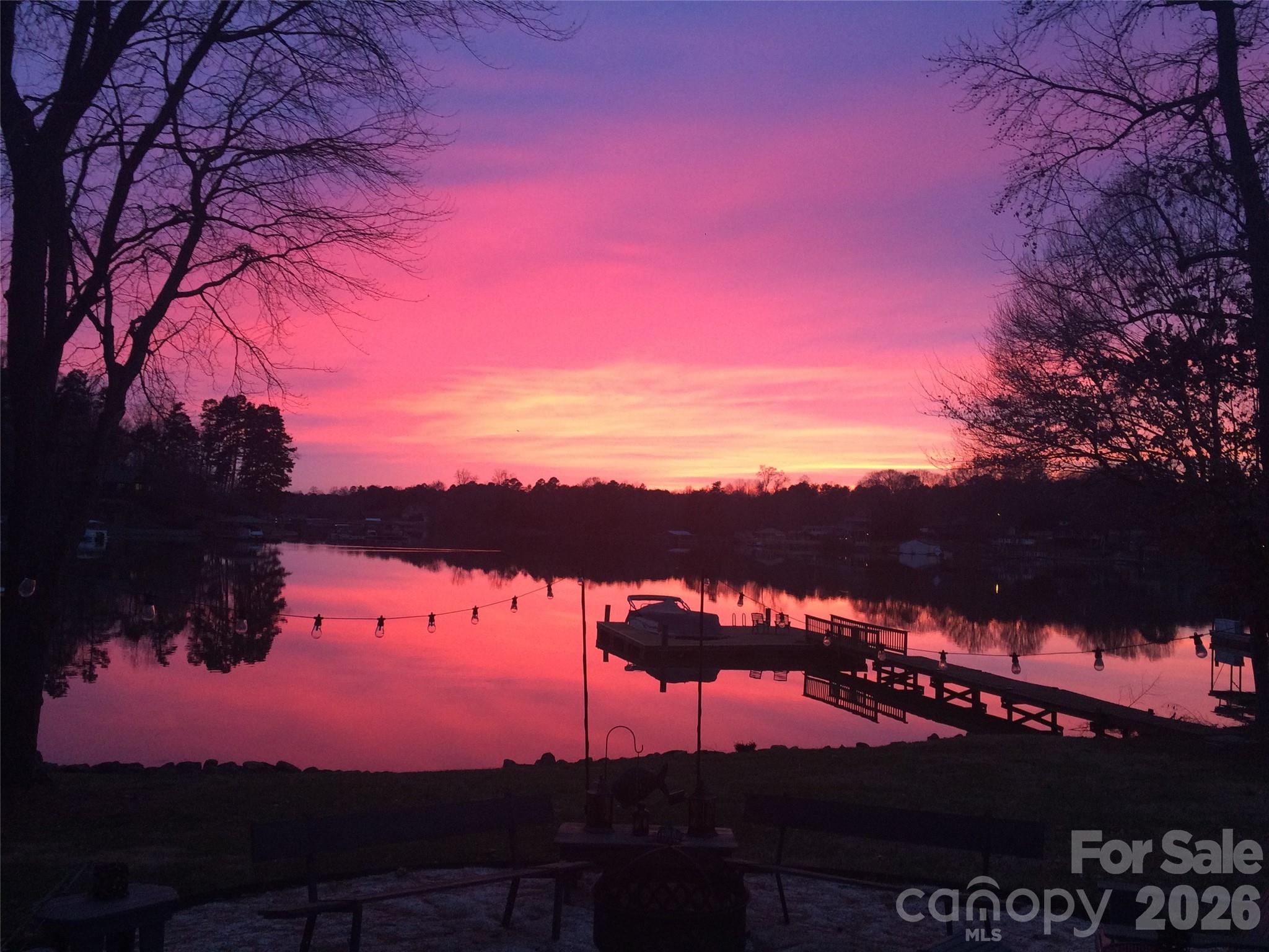 122 Lily Pad Loop — Troutman