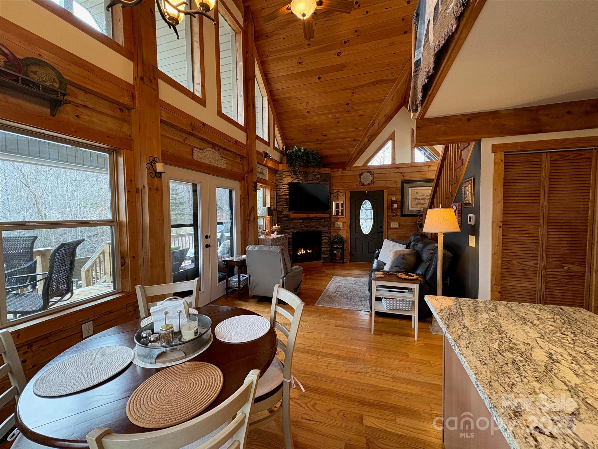1284 River Breeze Drive #9 — Creston