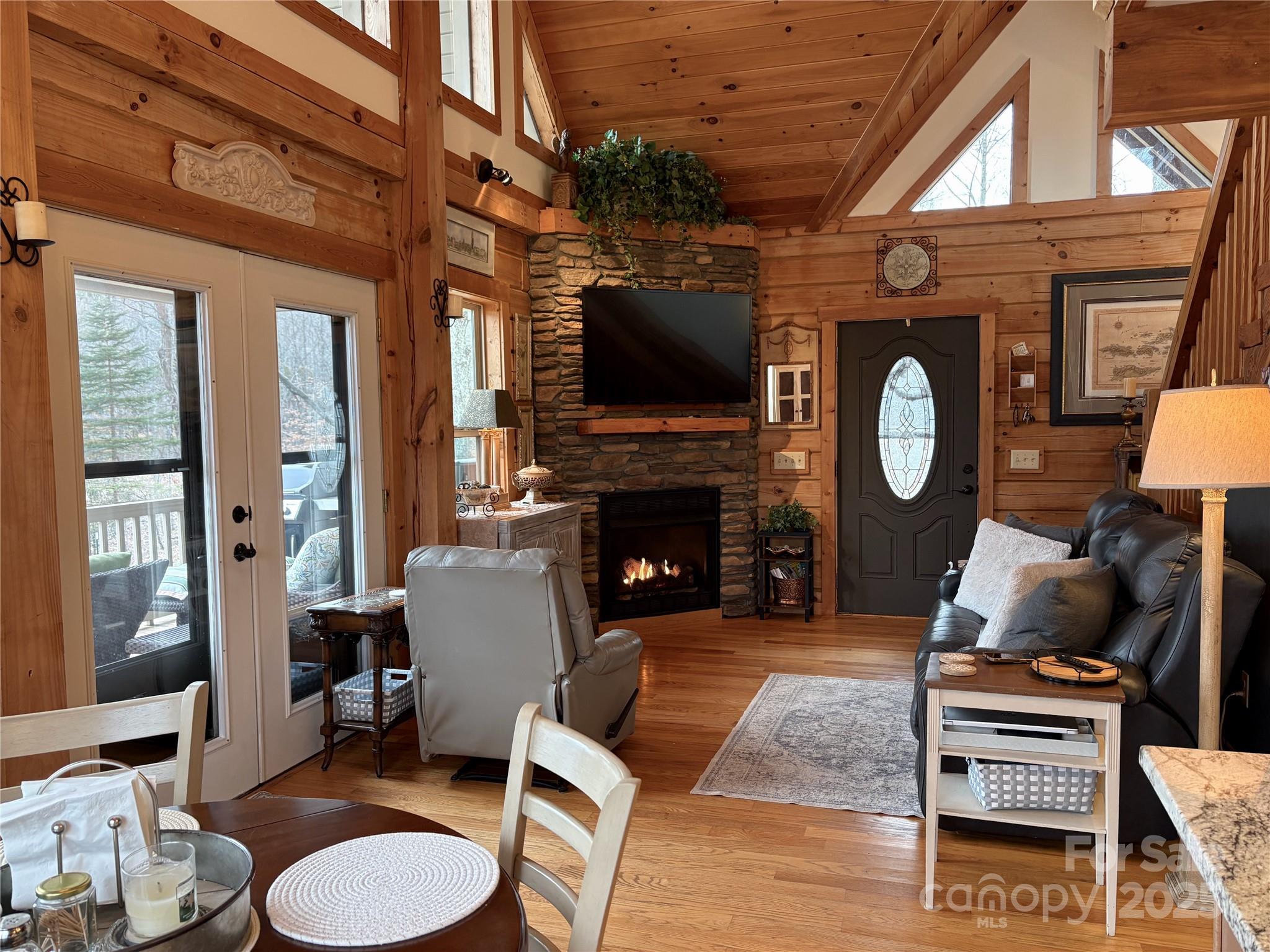 1284 River Breeze Drive #9 — Creston