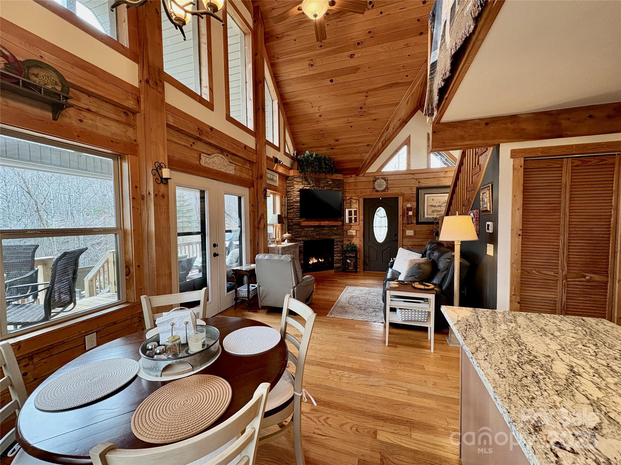 1284 River Breeze Drive #9 — Creston
