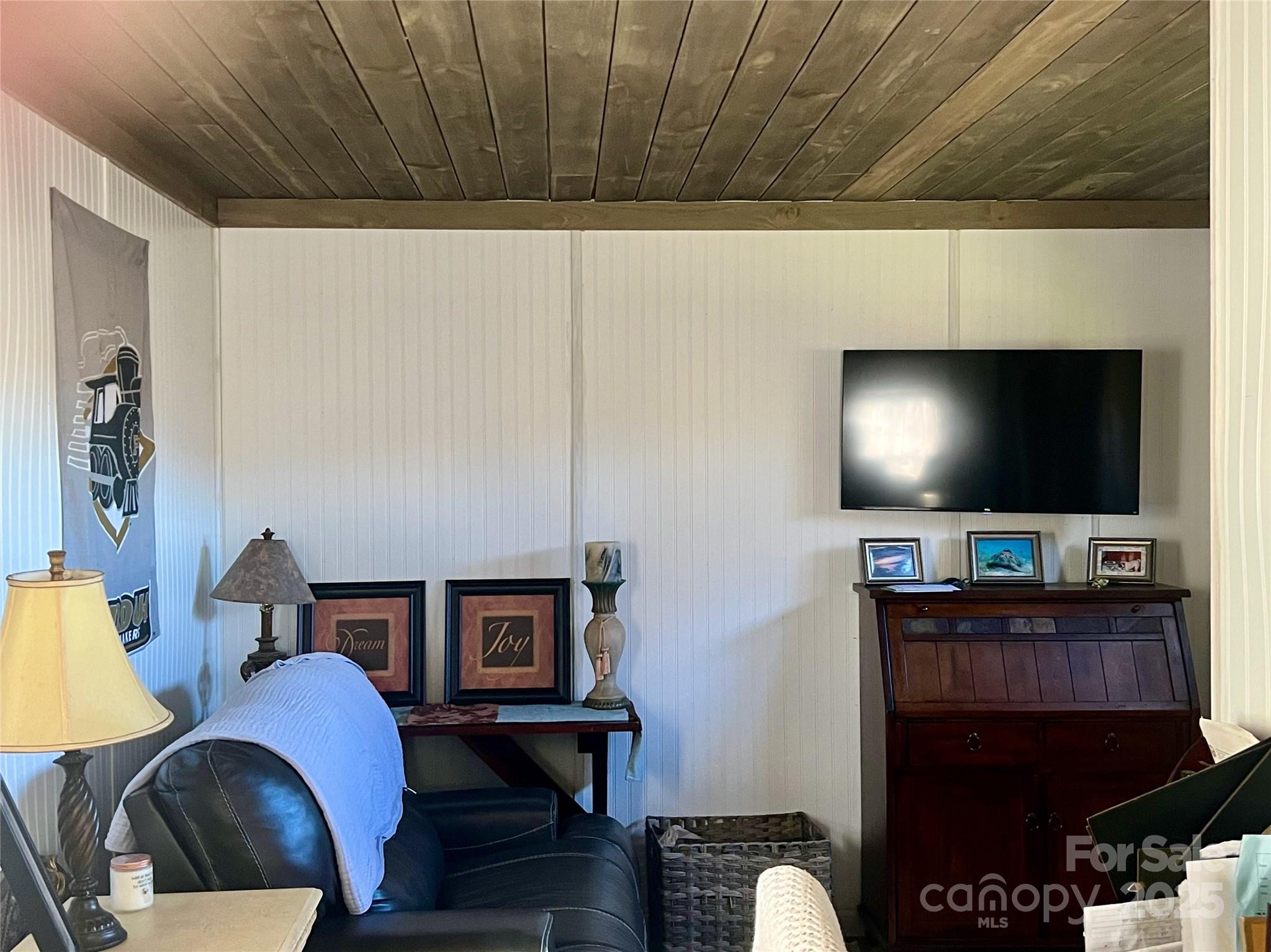 1284 River Breeze Drive #9 — Creston