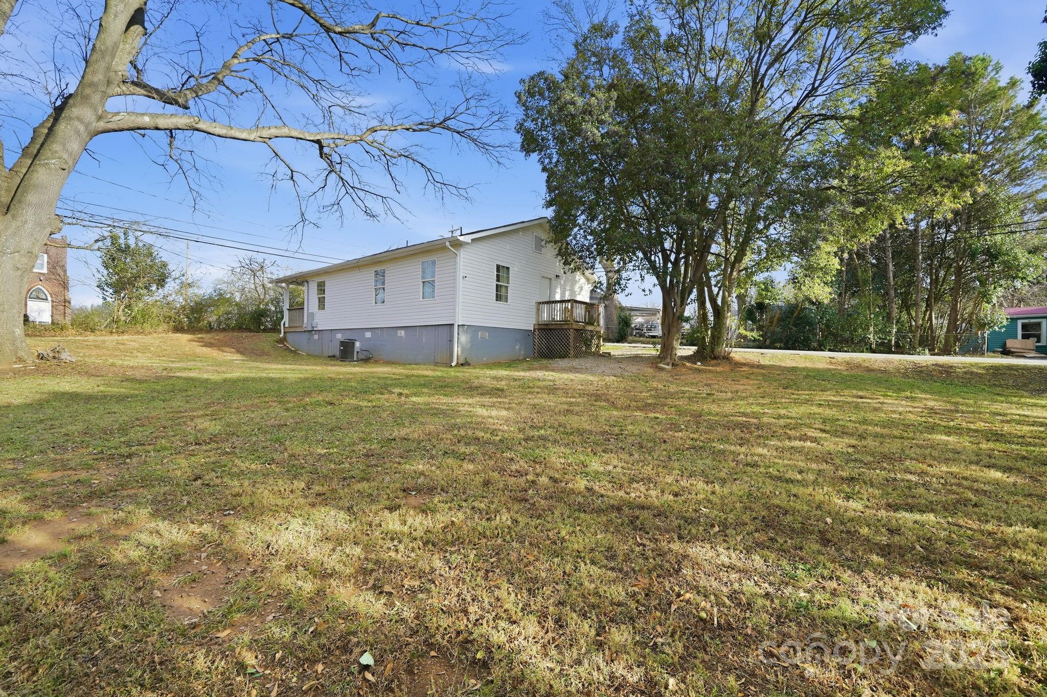 2301 Acme Road — Belmont