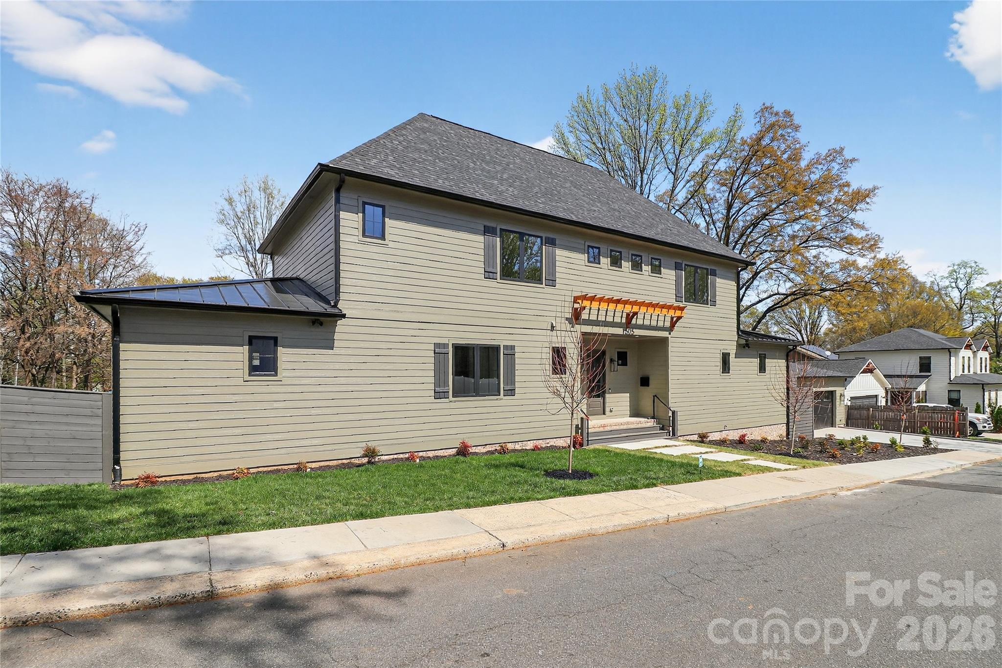 1505 Grace Street — Charlotte