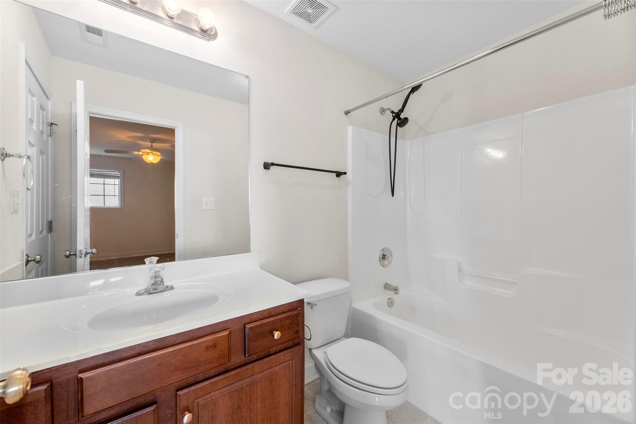 417 Oakleigh Lane — Oakboro