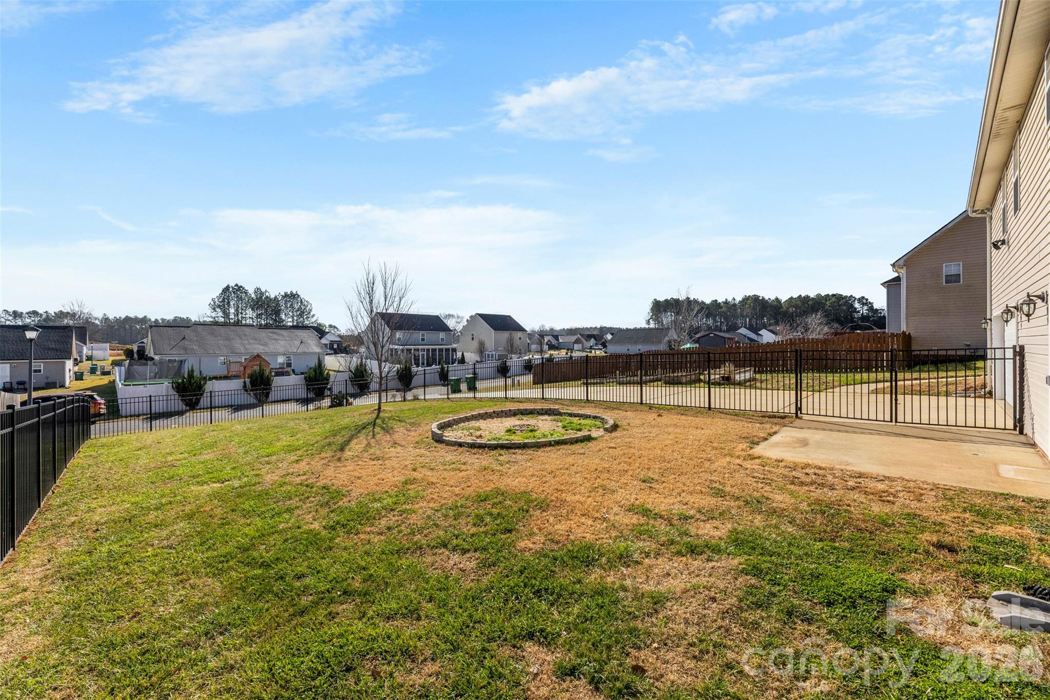 417 Oakleigh Lane — Oakboro