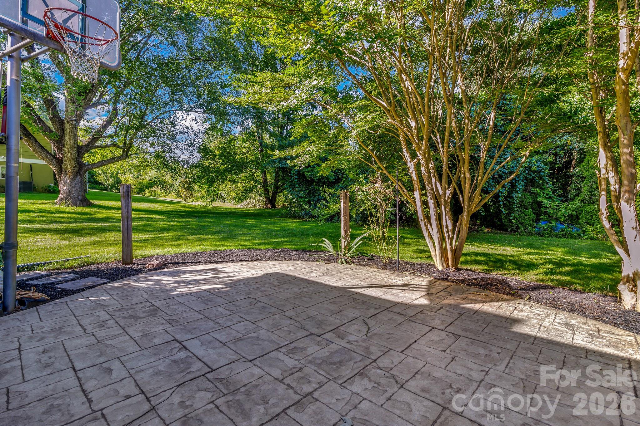 5 Fairway Drive — Arden