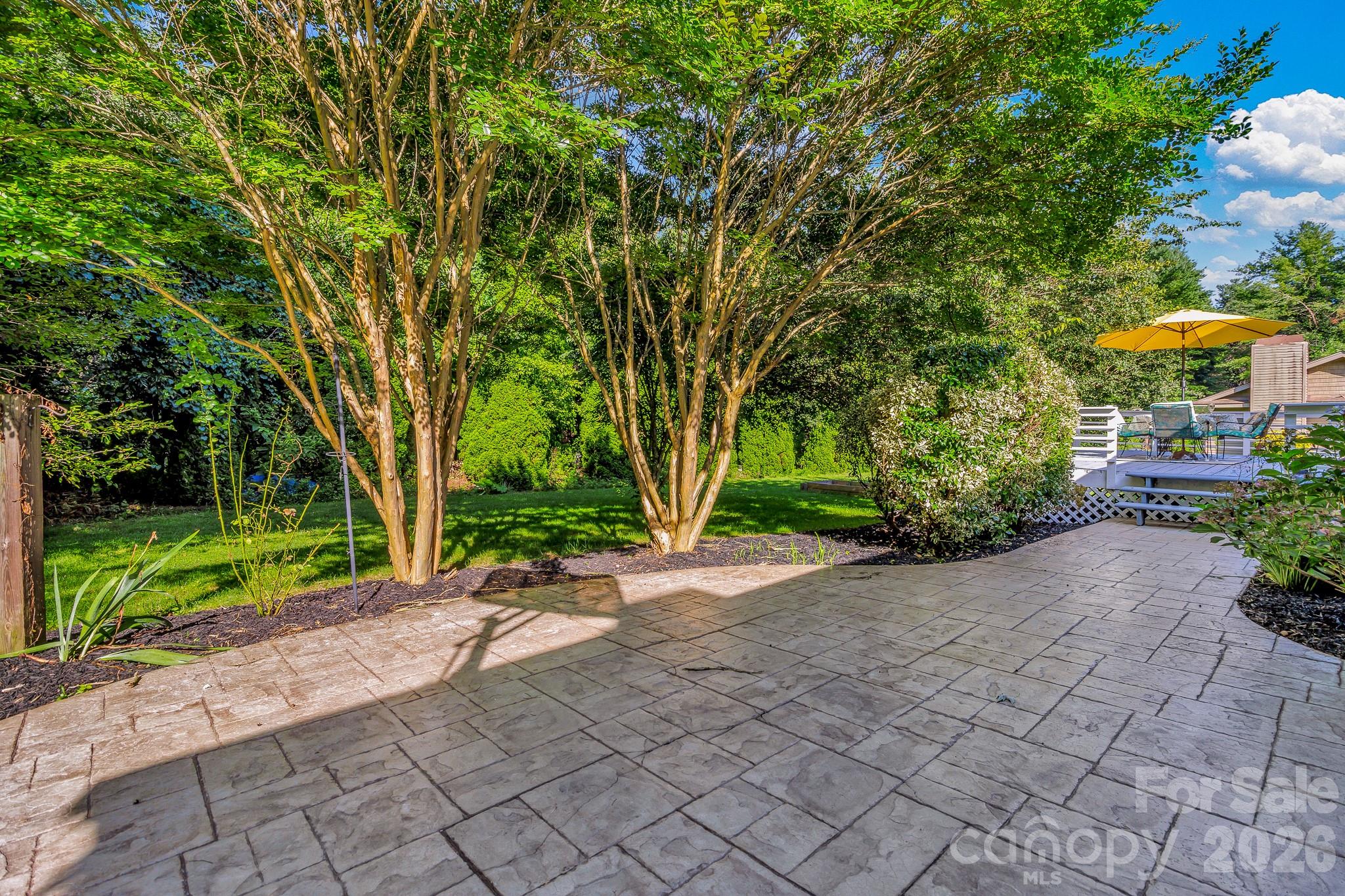 5 Fairway Drive — Arden