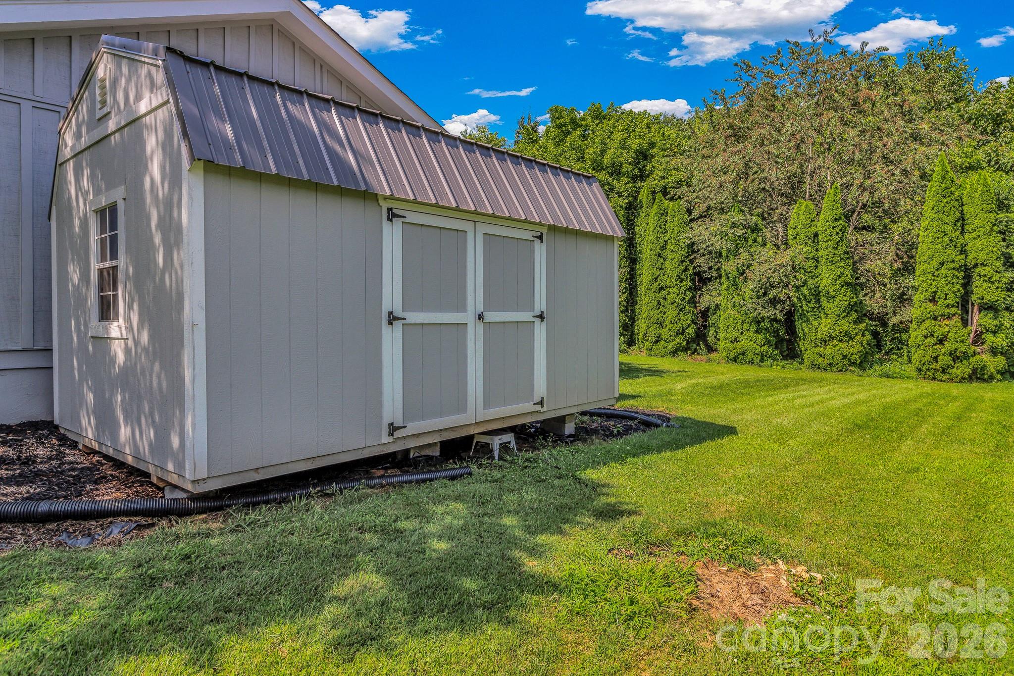 5 Fairway Drive — Arden