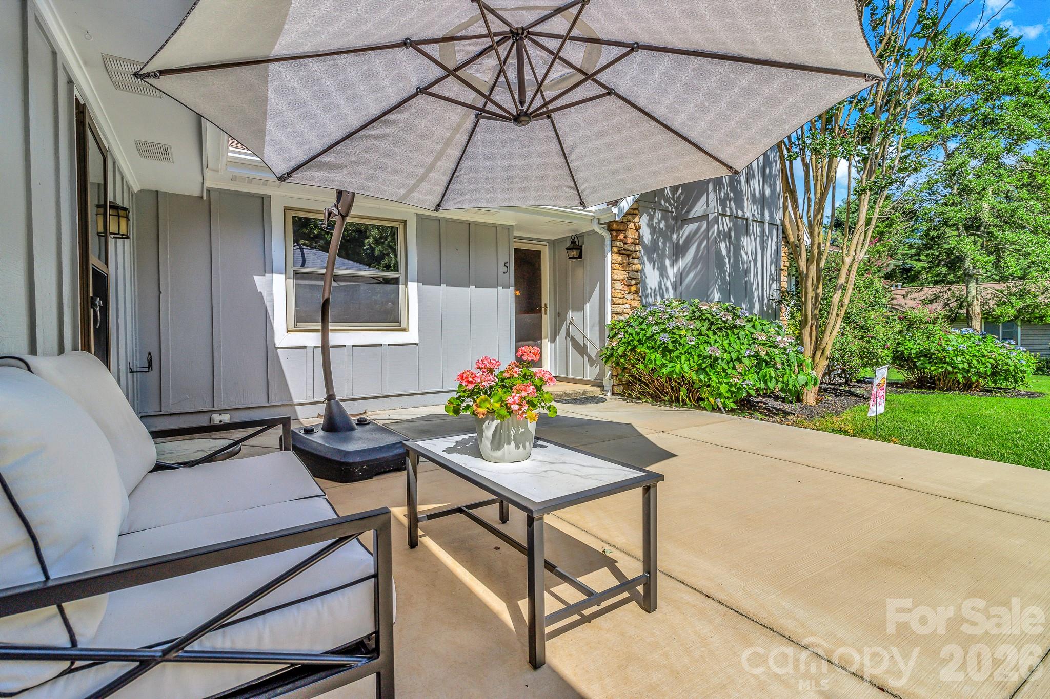 5 Fairway Drive — Arden
