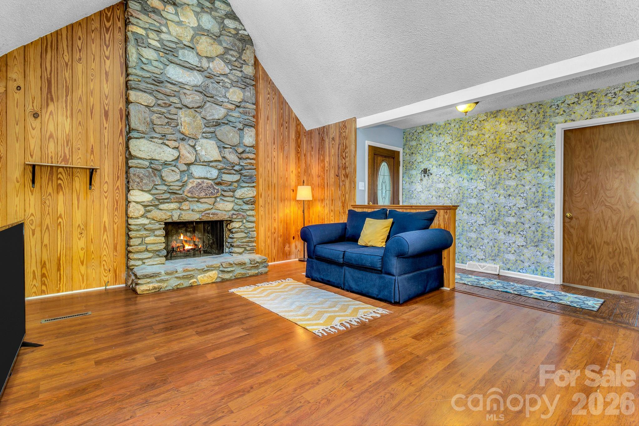 5 Fairway Drive — Arden
