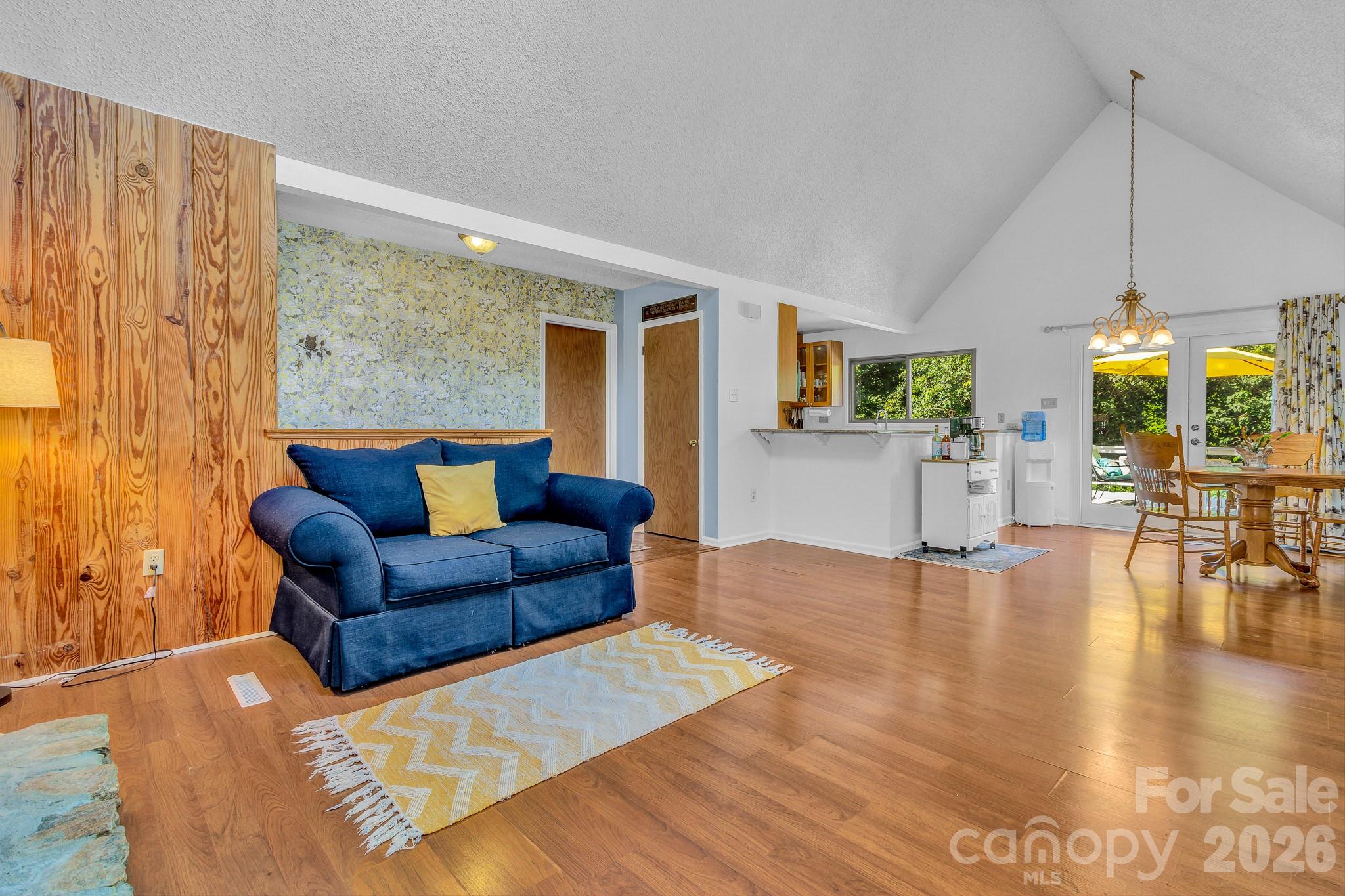 5 Fairway Drive — Arden