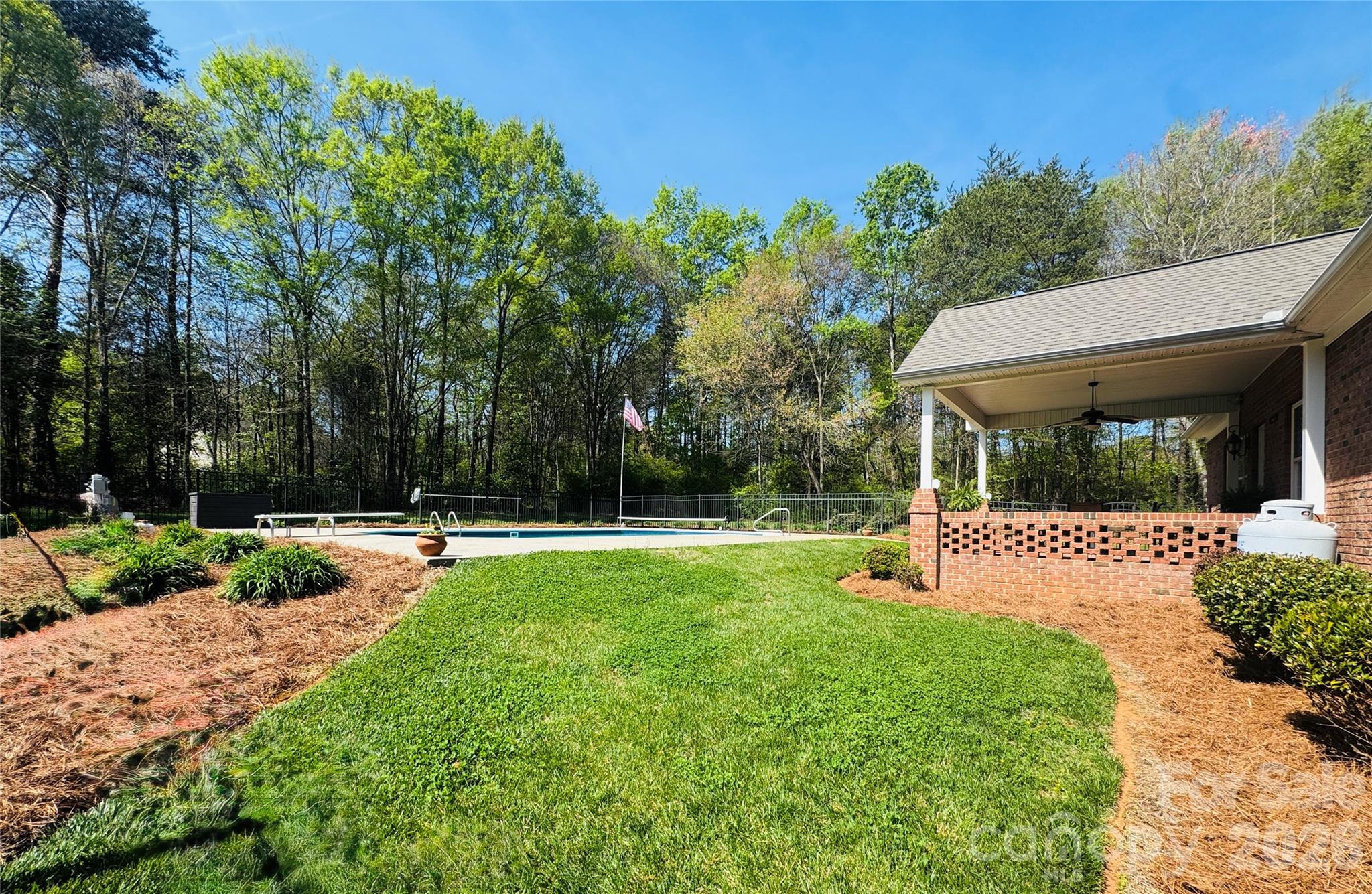 1266 Oak Grove Lane — Salisbury
