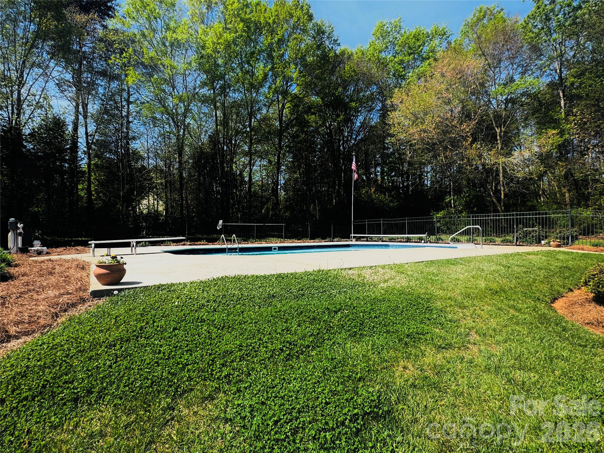 1266 Oak Grove Lane — Salisbury