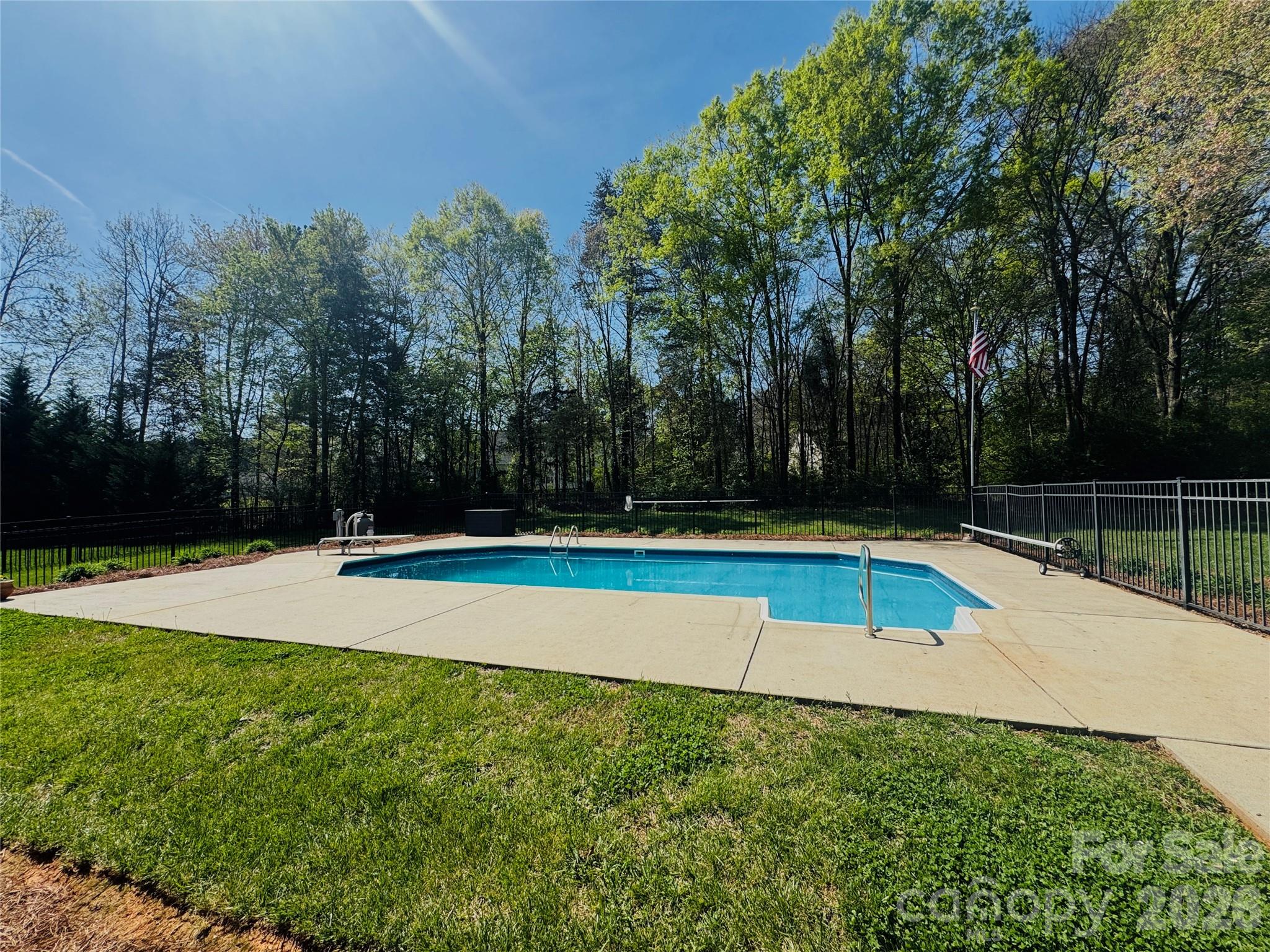 1266 Oak Grove Lane — Salisbury