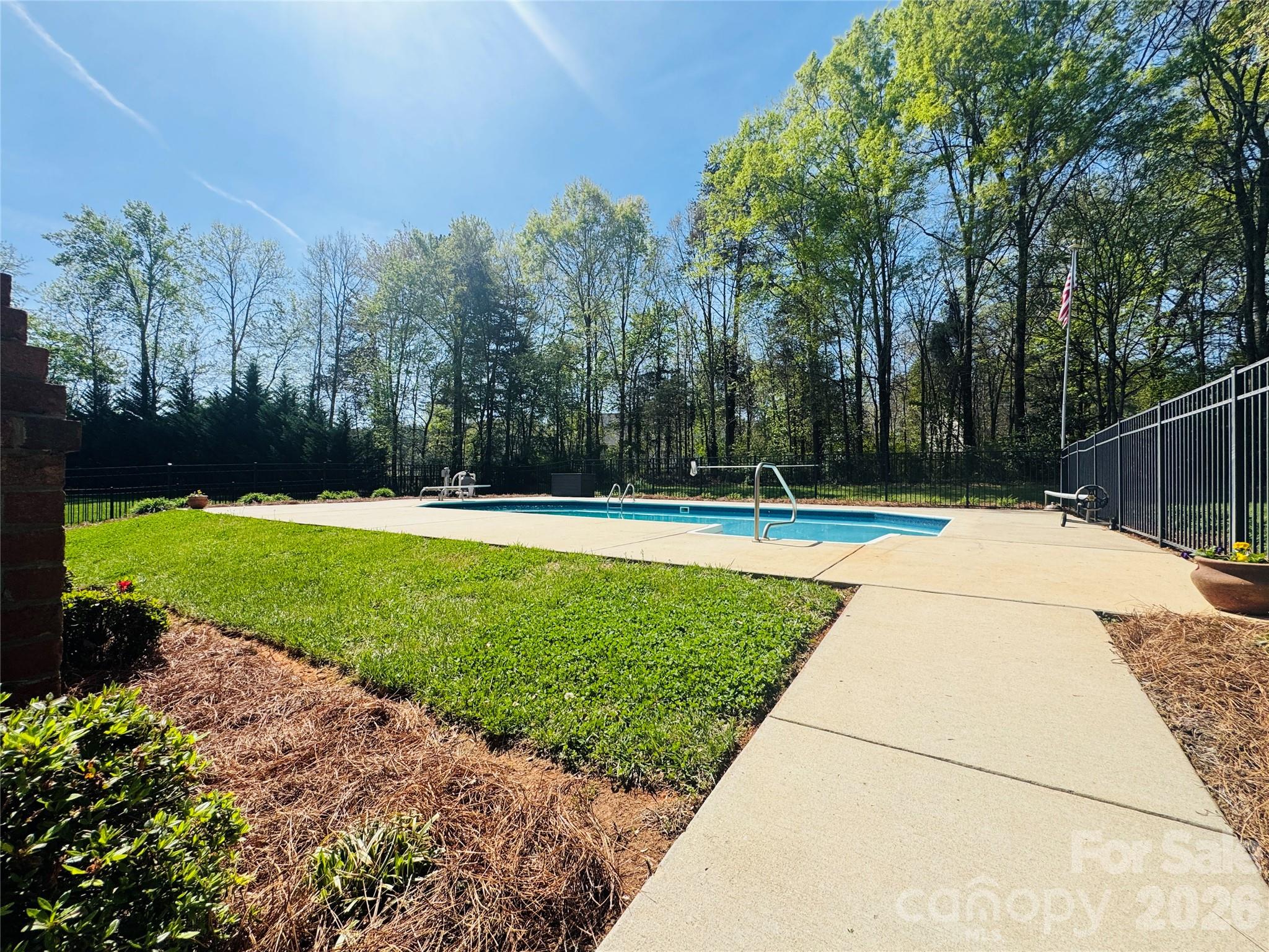 1266 Oak Grove Lane — Salisbury
