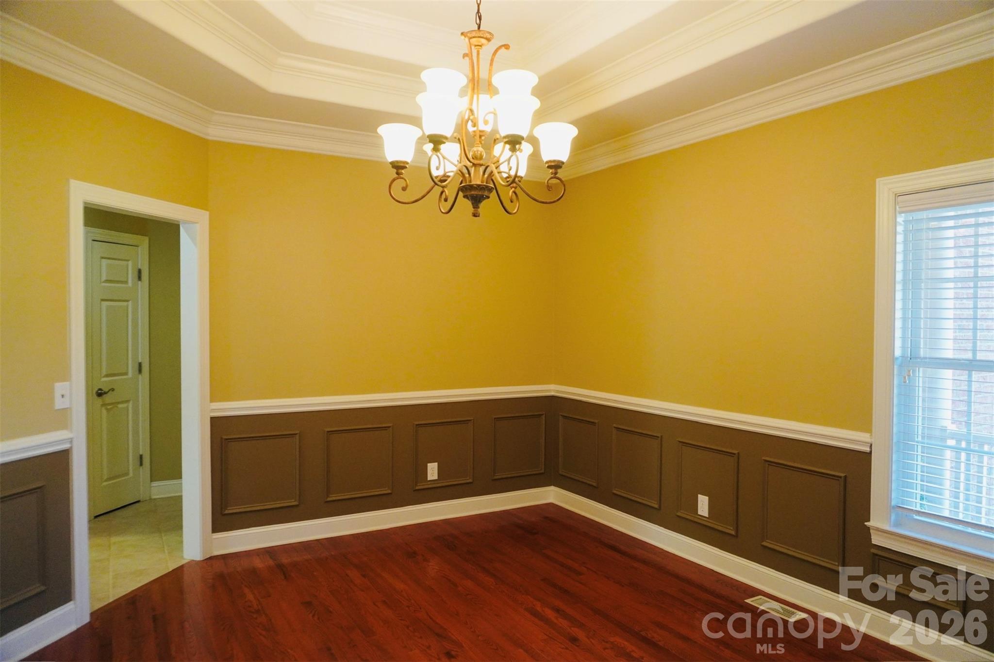 1266 Oak Grove Lane — Salisbury