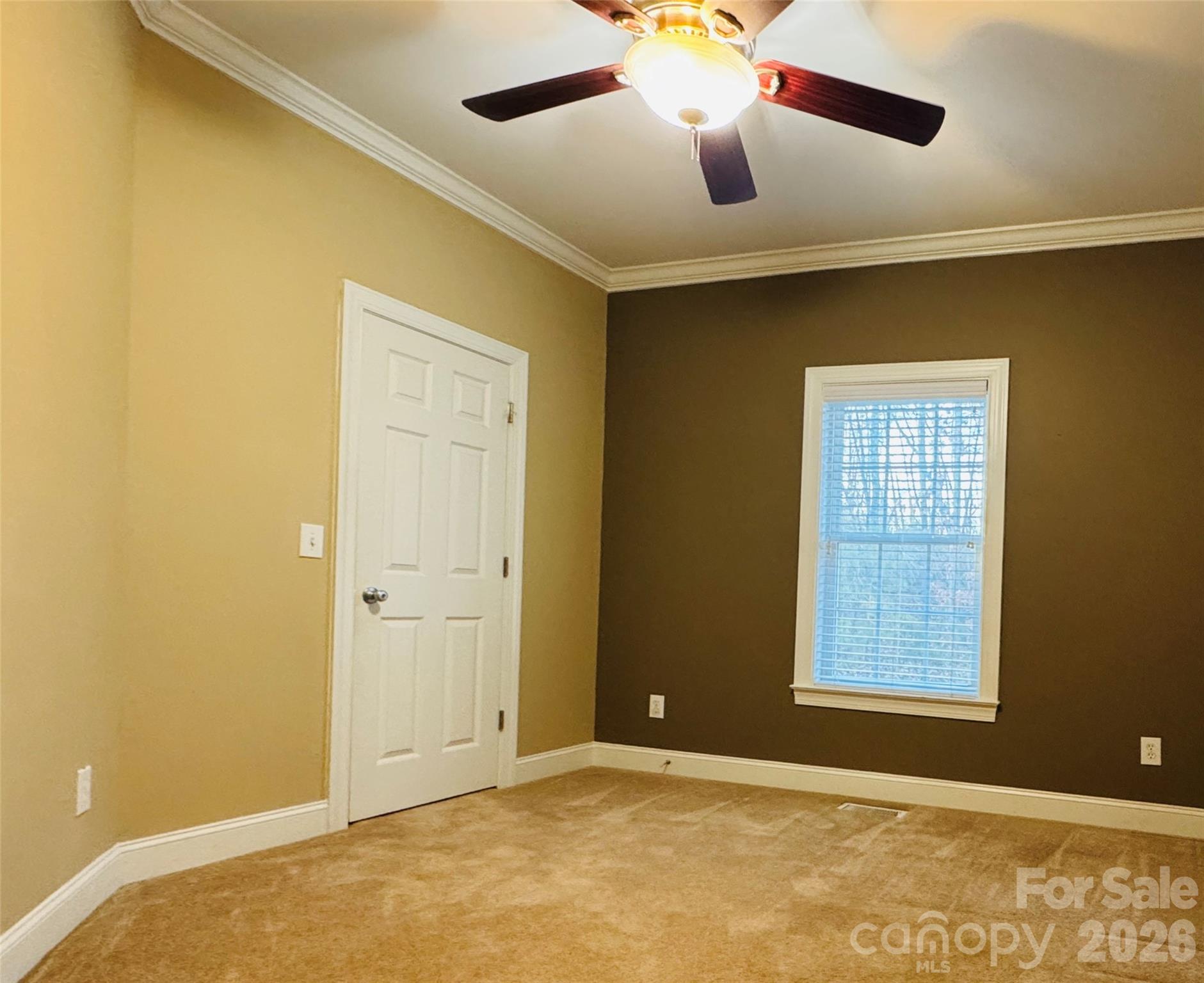 1266 Oak Grove Lane — Salisbury