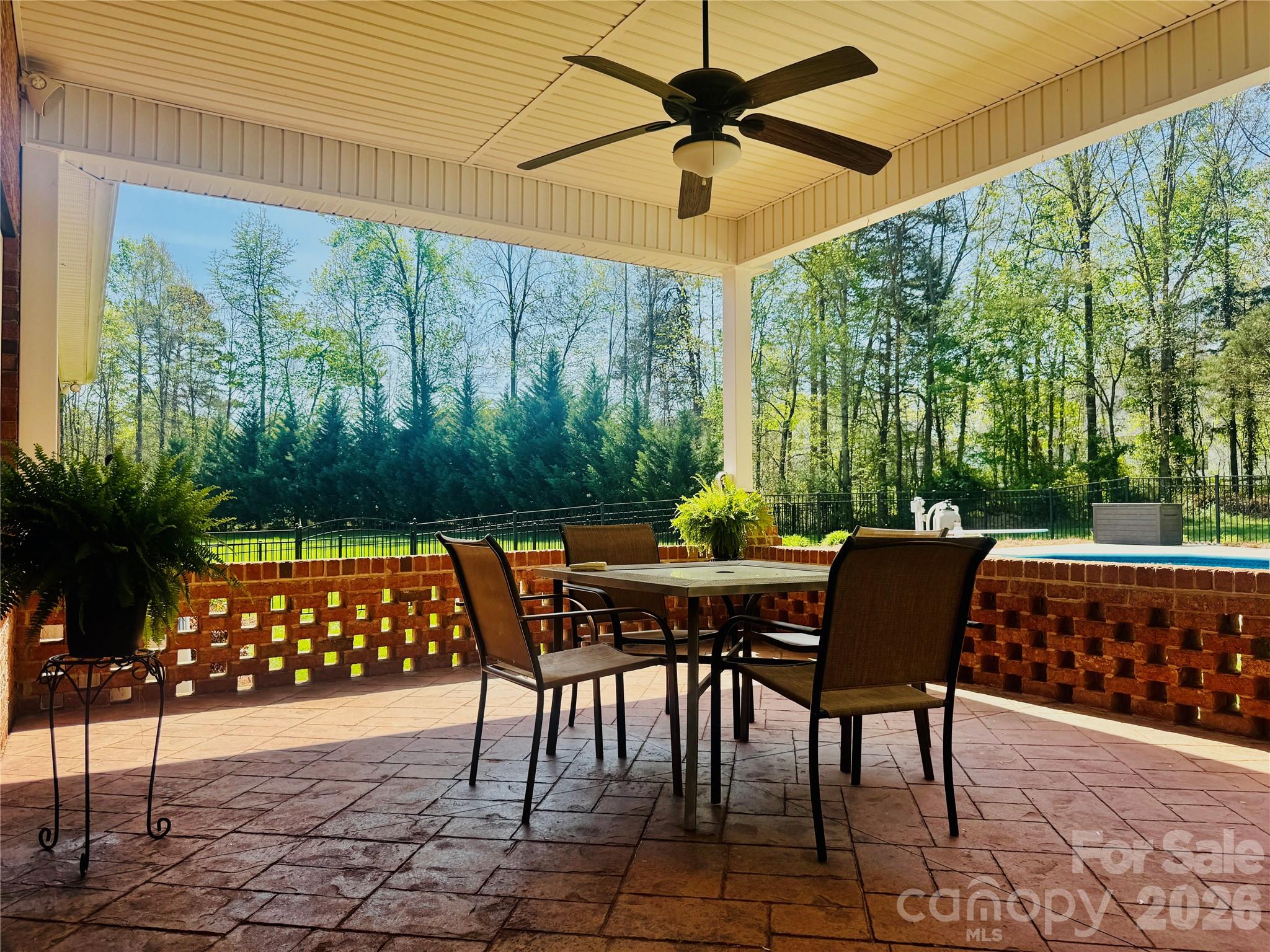 1266 Oak Grove Lane — Salisbury