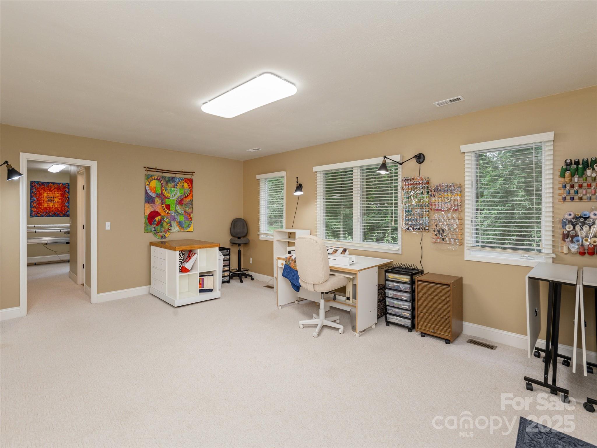 210 Black Oak Lane — Hendersonville