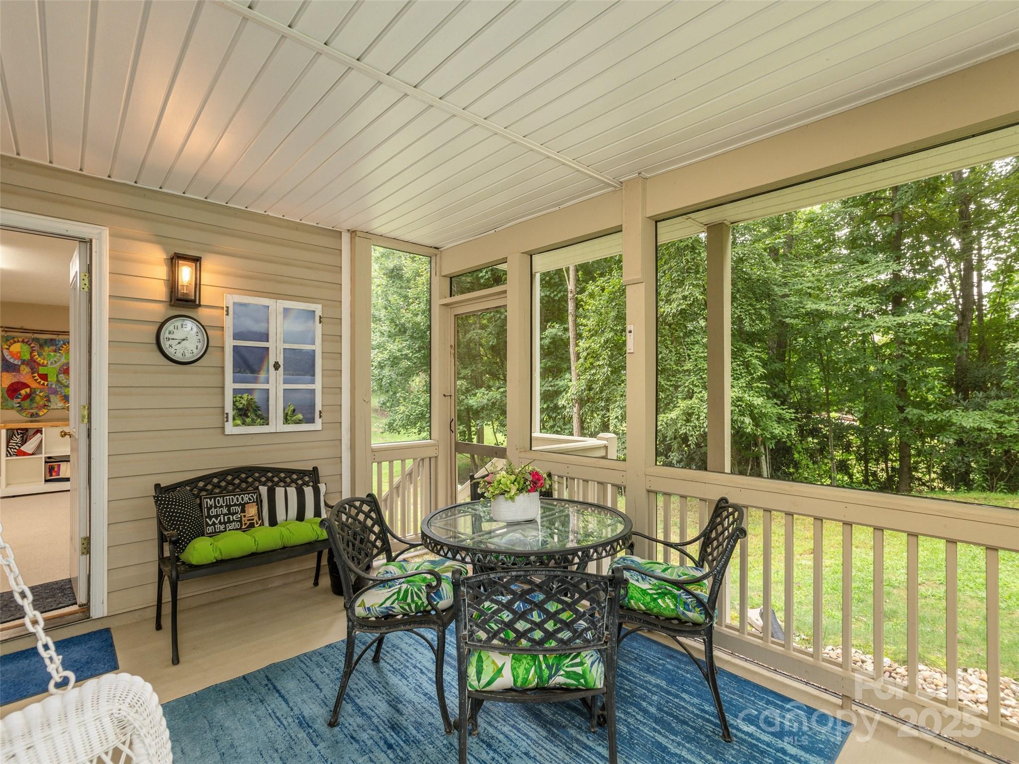 210 Black Oak Lane — Hendersonville