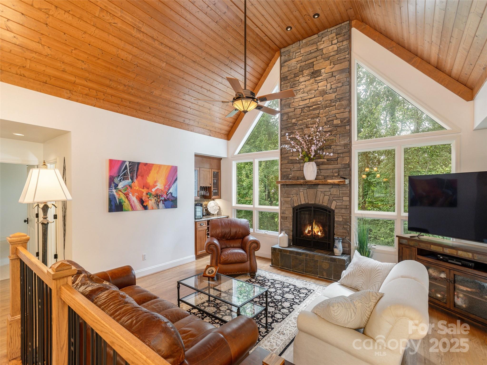 210 Black Oak Lane — Hendersonville