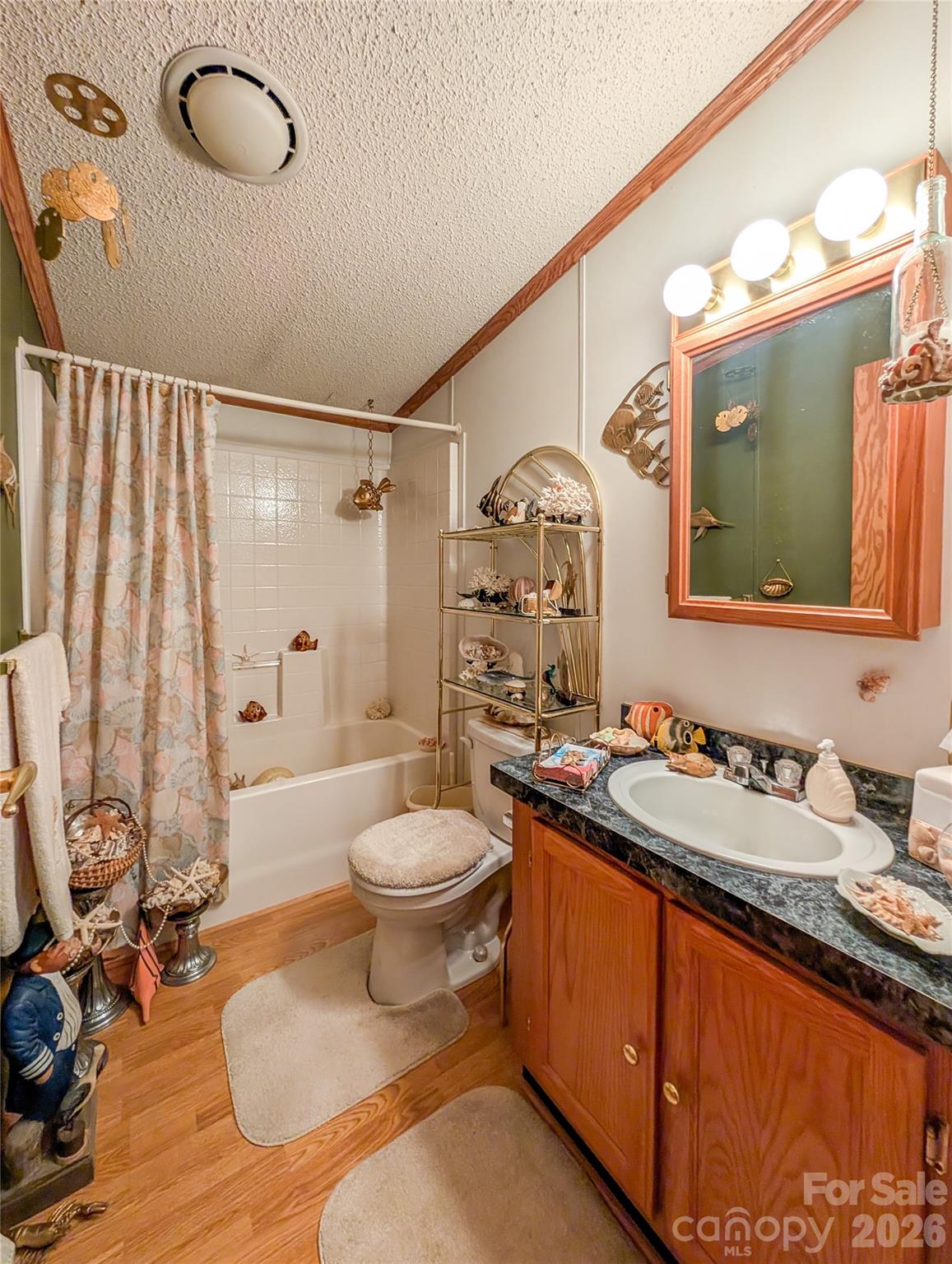 1372 Lickskillet Road — Burnsville