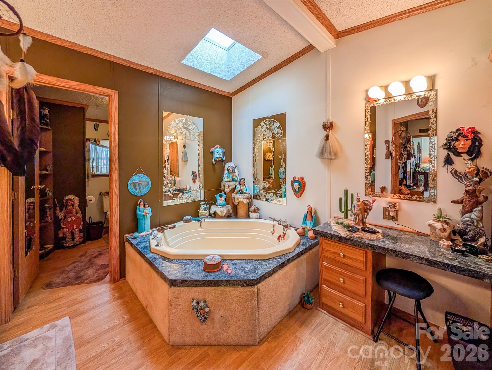 1372 Lickskillet Road — Burnsville