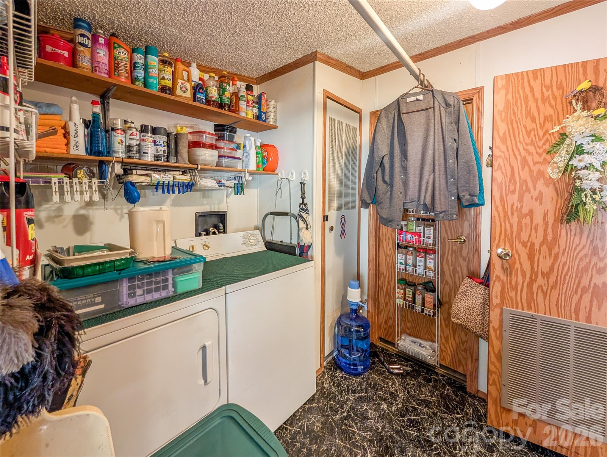 1372 Lickskillet Road — Burnsville