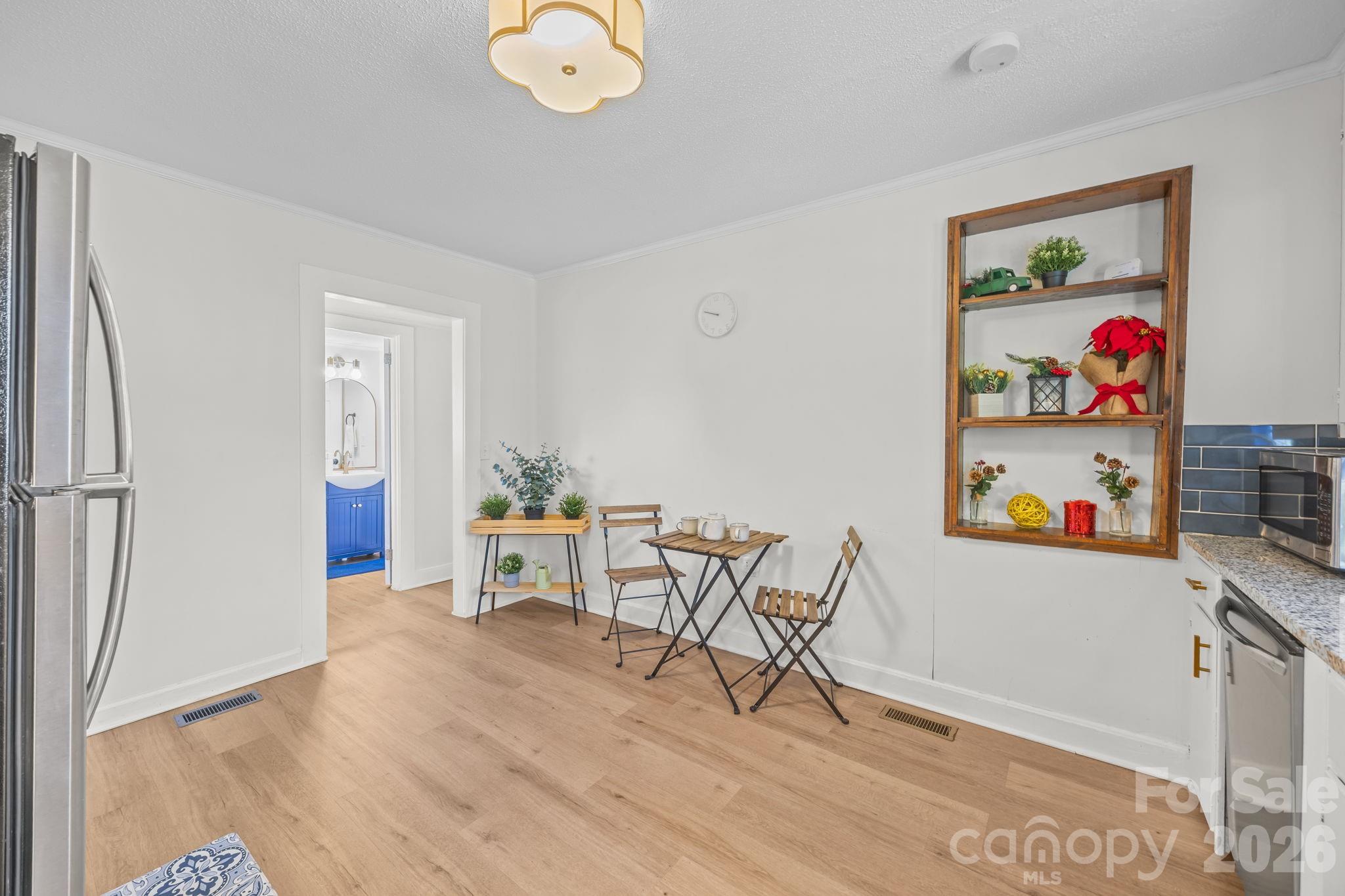 145 Saint Charles Avenue NE — Concord
